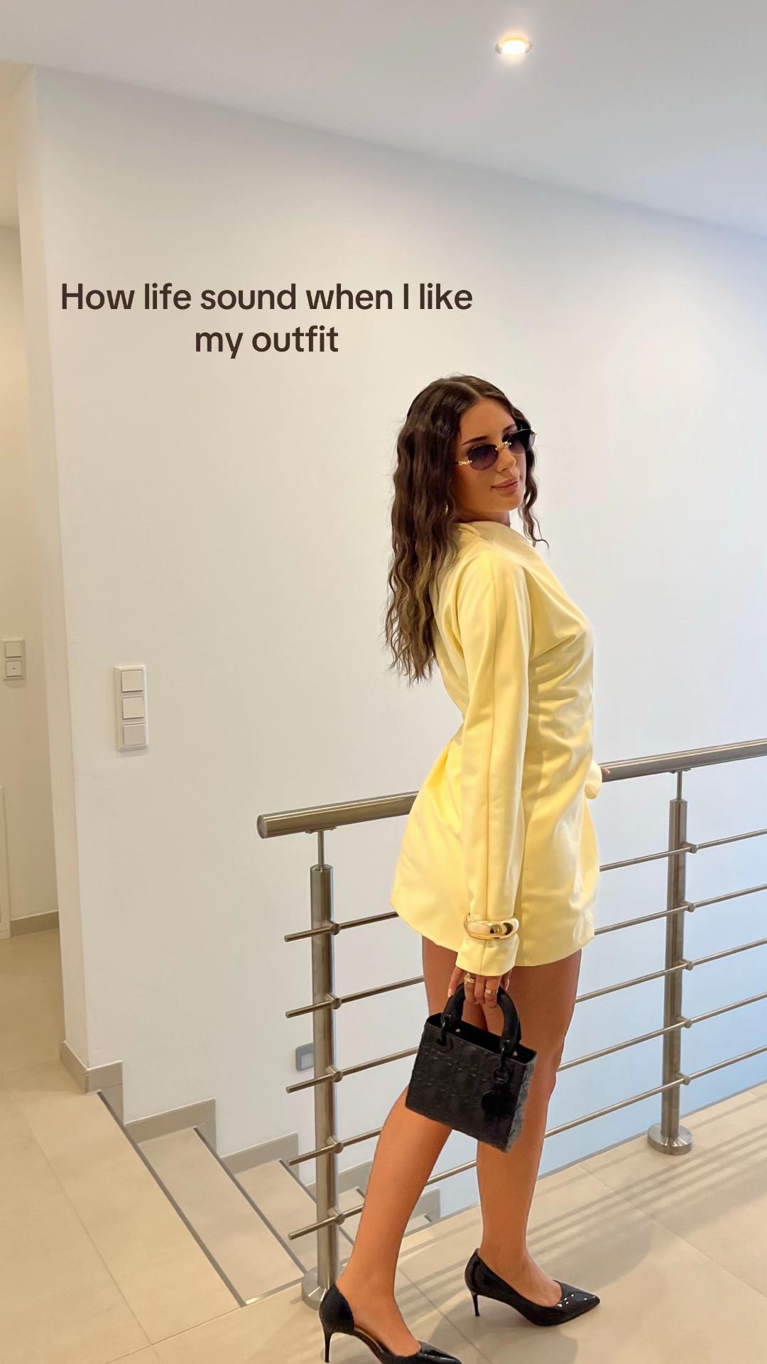 @𝒜𓃮