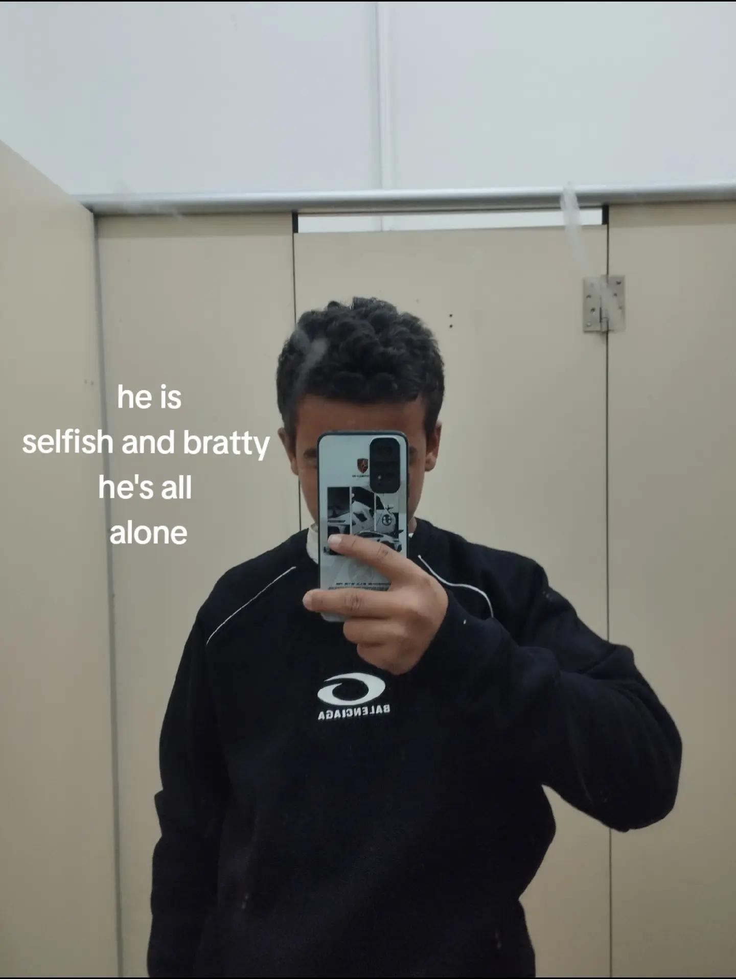 @𝐘𝐔𝐉𝐈 𝐀𝐑𝐓 ★