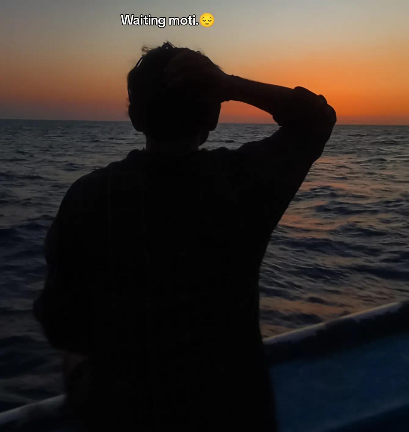 @waiting..😔