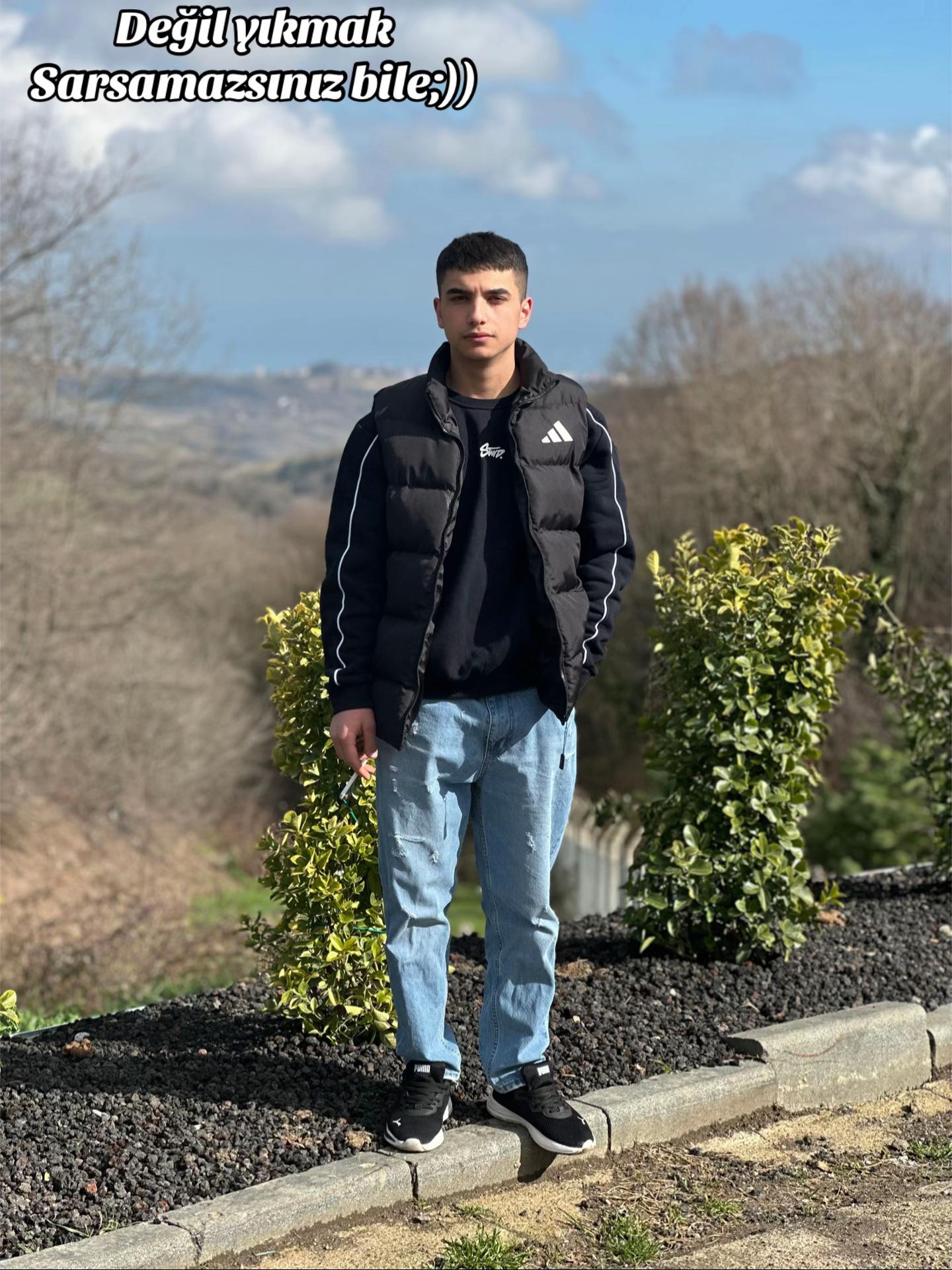 @&Ouml;mer&ensp;Faruk&ensp;Kurt