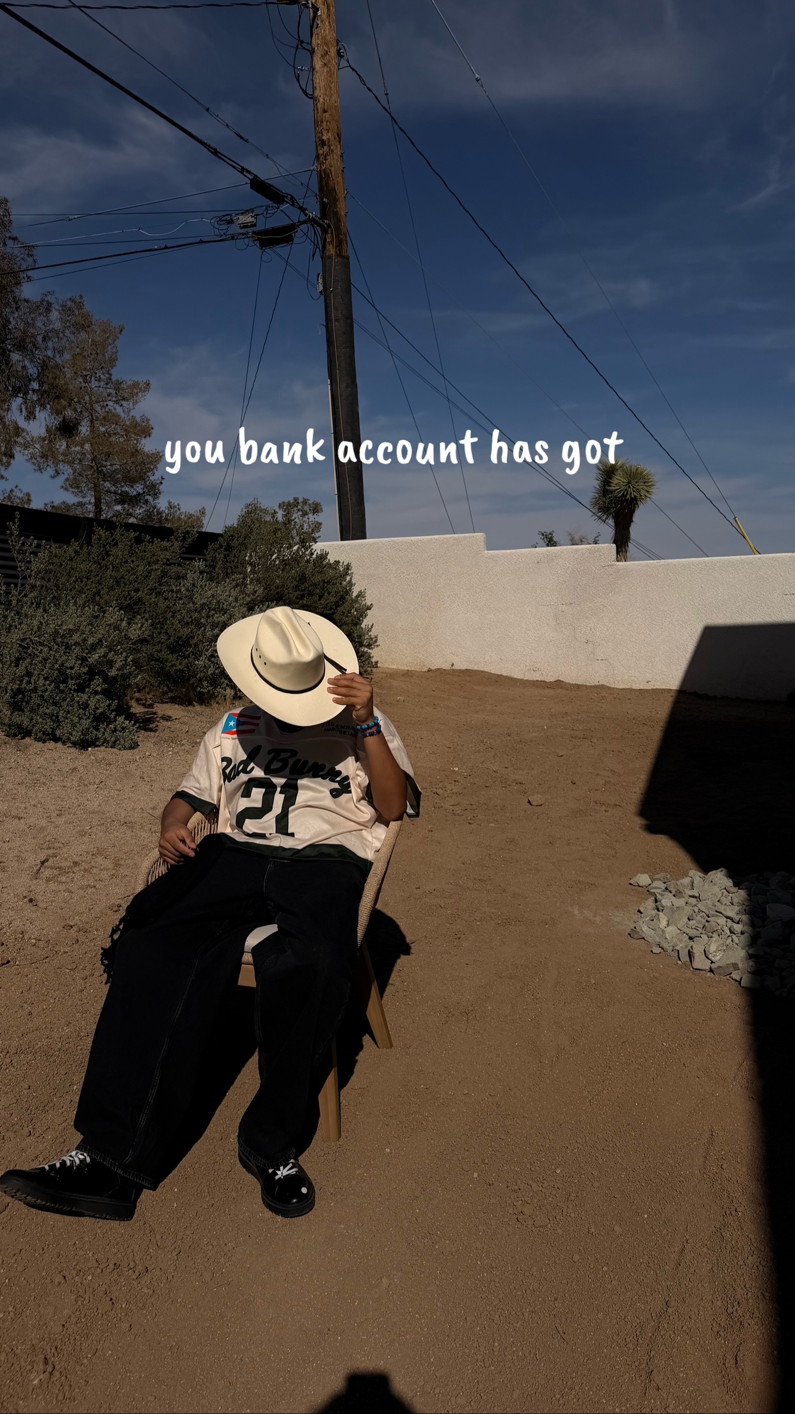 @x v i