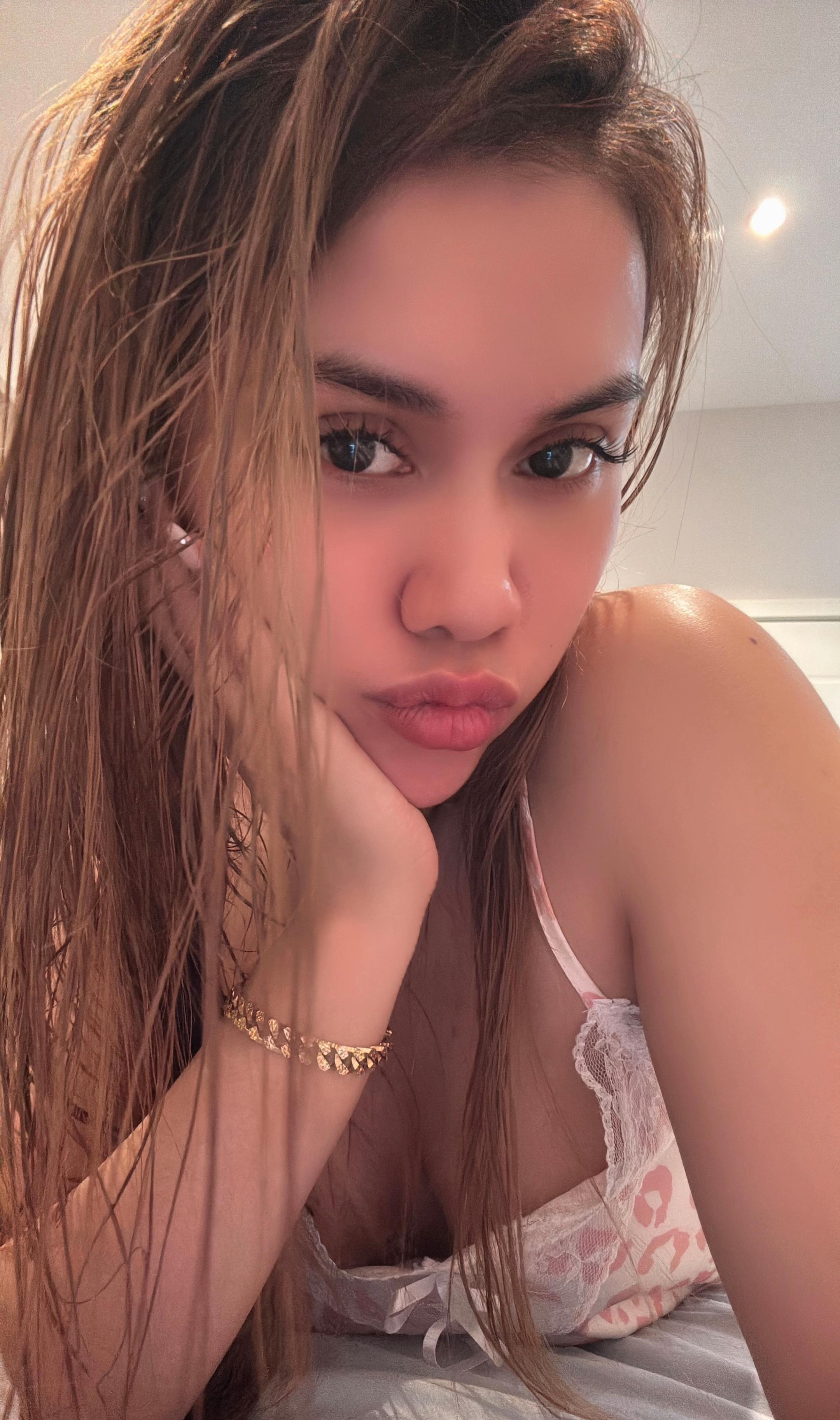 @angelaaa
