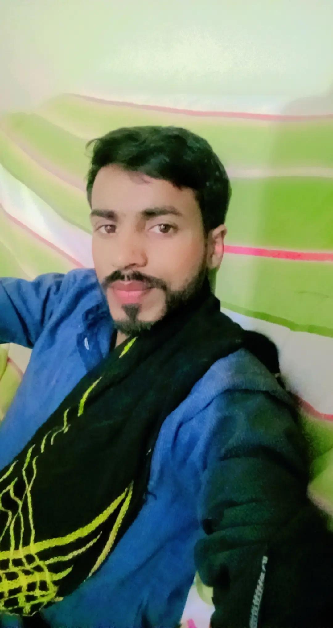 @Naveed janii 😘😎