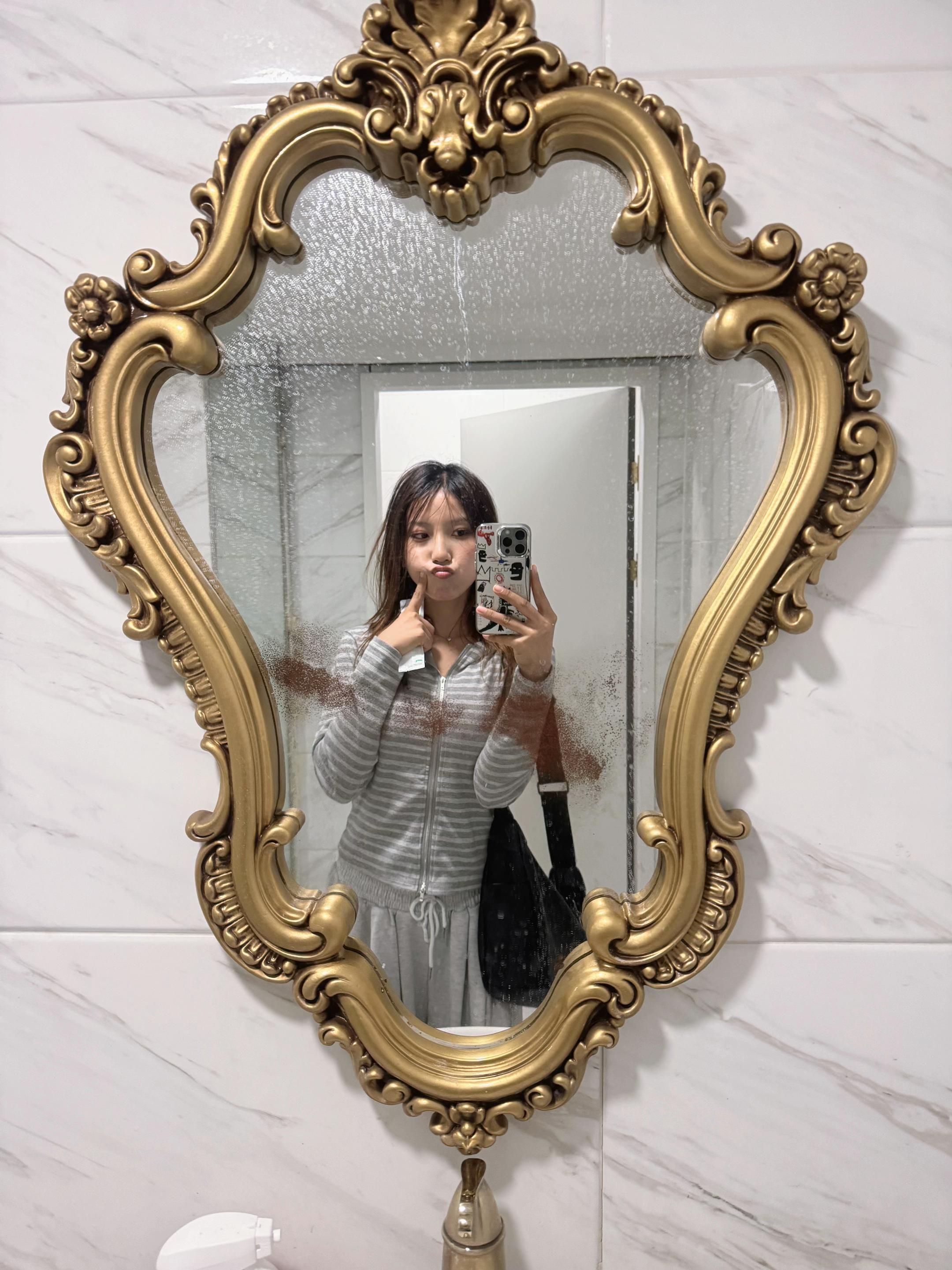 @BlushMeOn