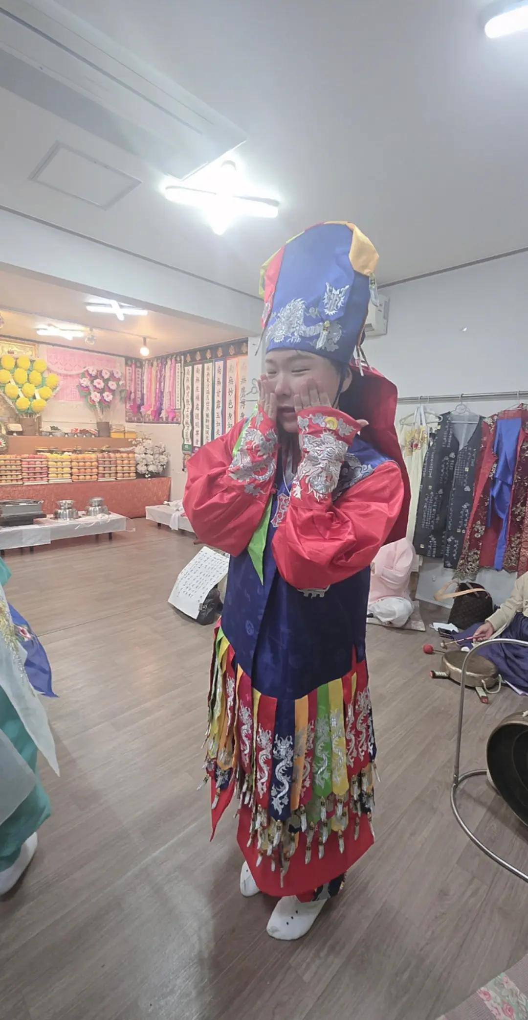 @๋ฆฌ์๐๋ฐฑ๋ง์ฅ๊ตฐ๋น