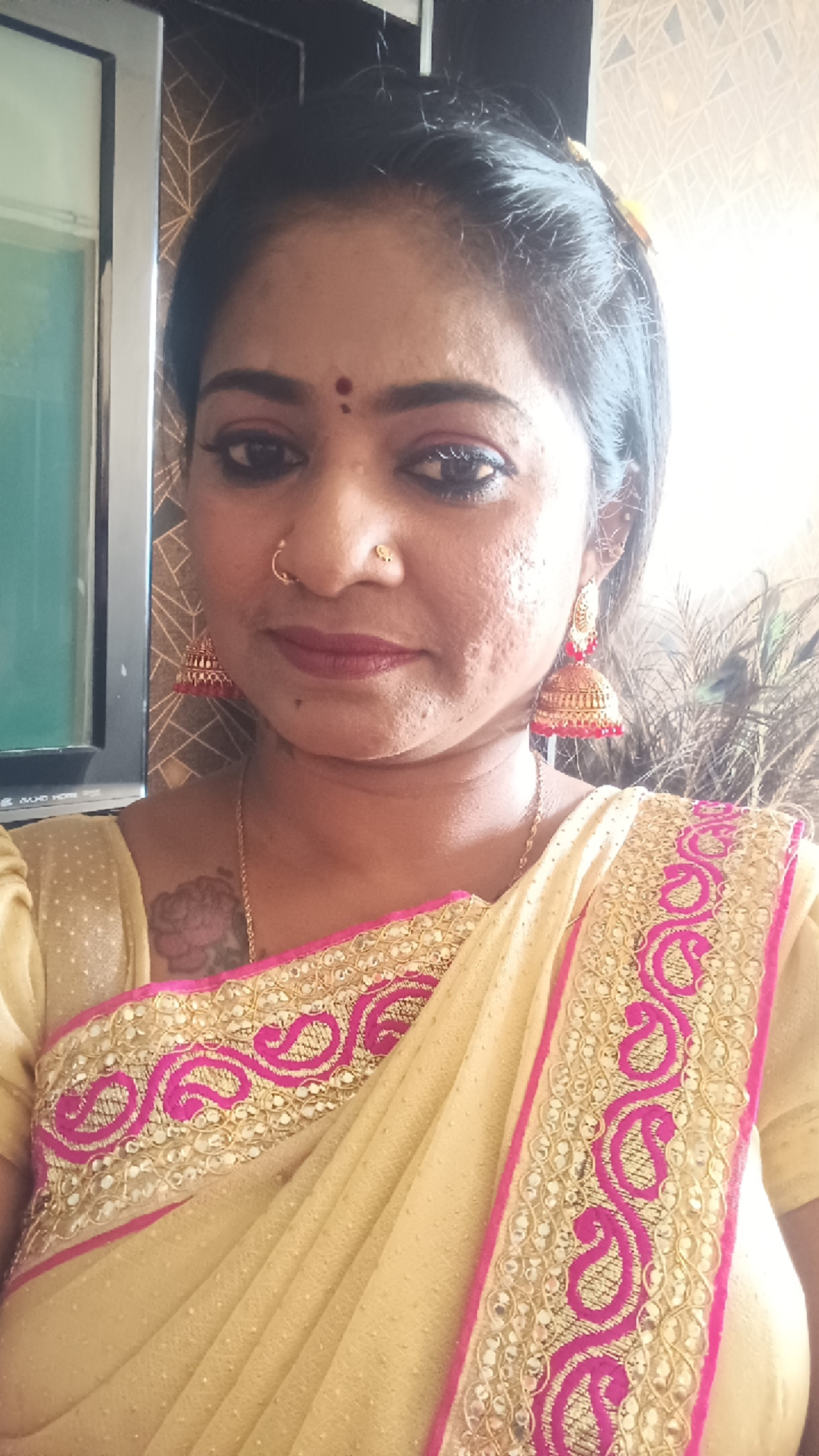 @Saroja Roja