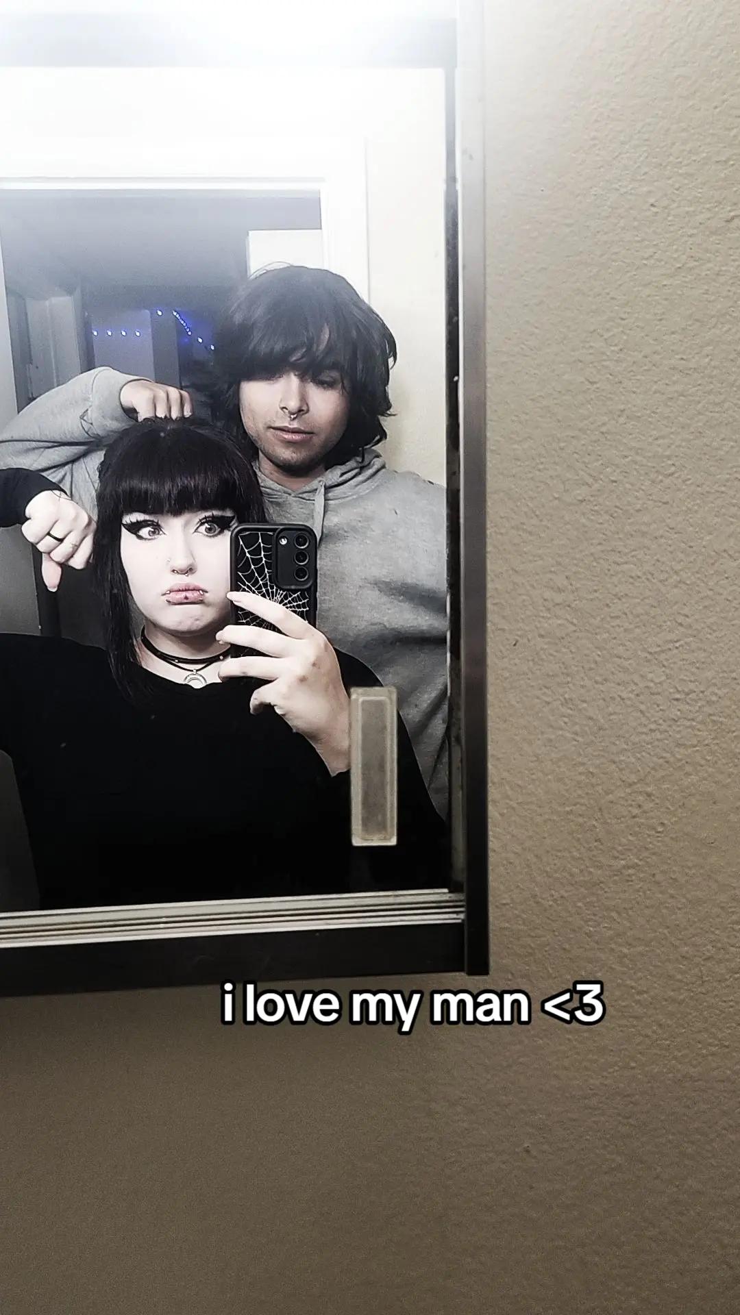 @V4MPY