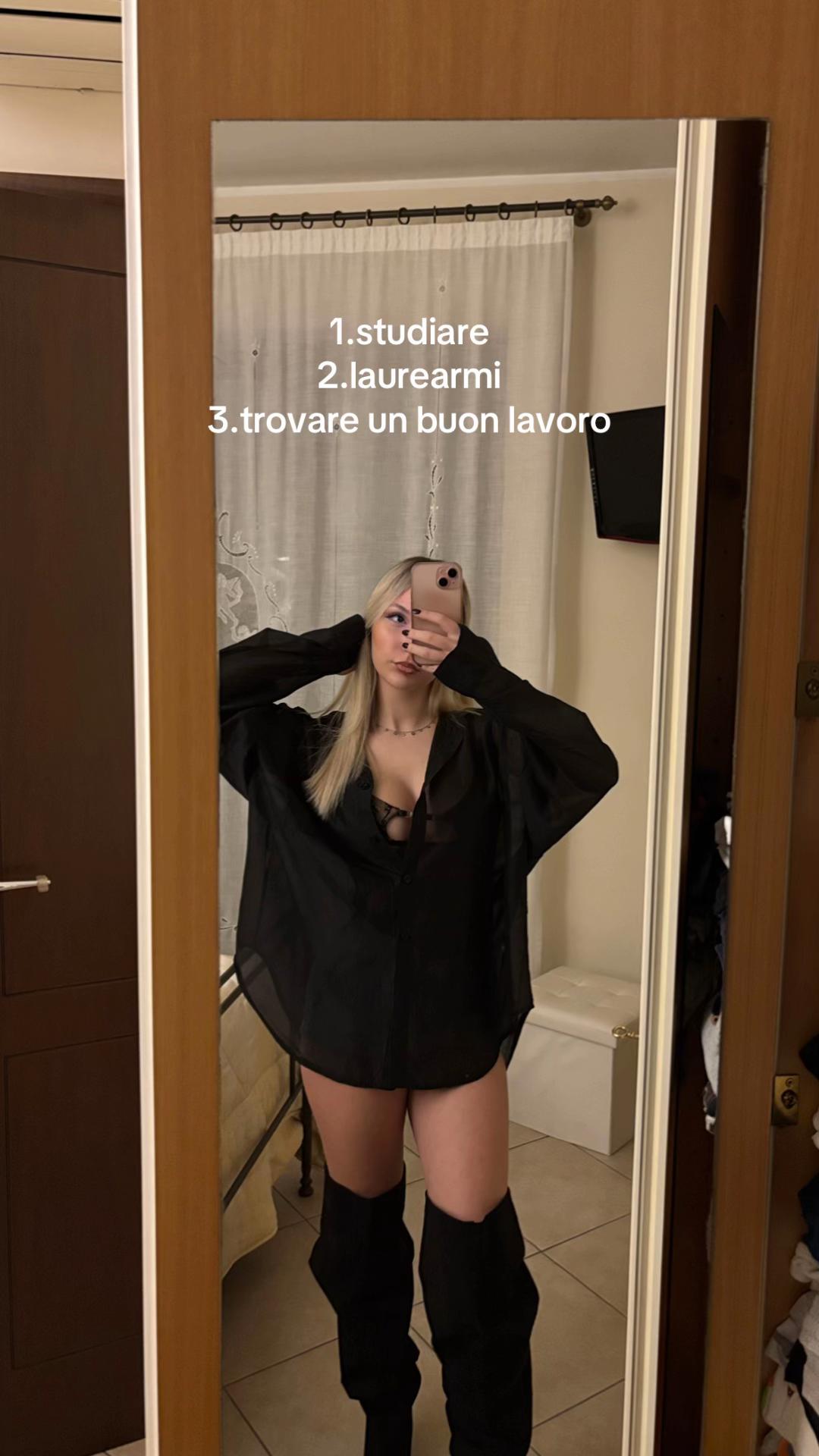 @𝟏𝟕