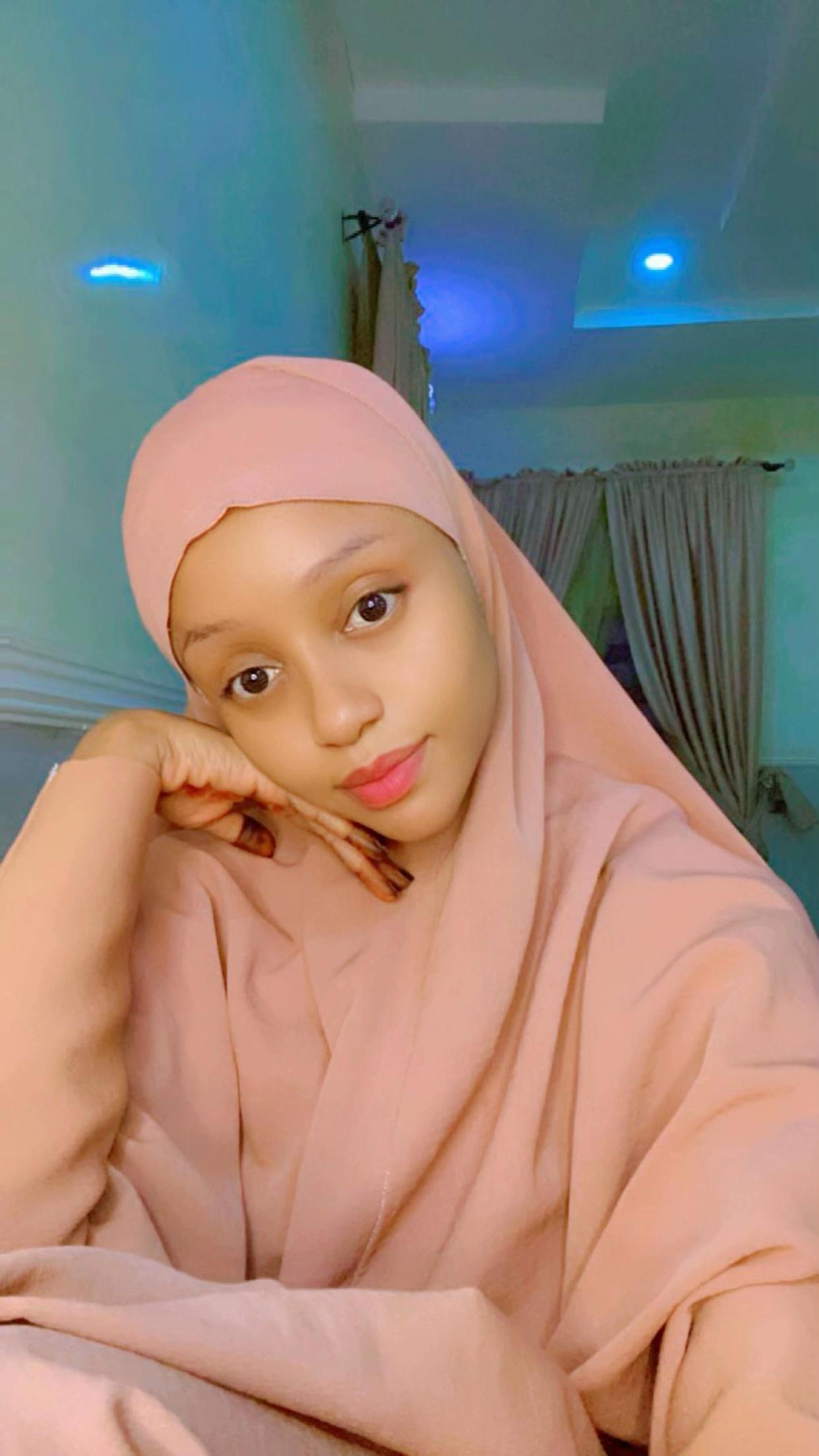 @Hauwa_m_muha