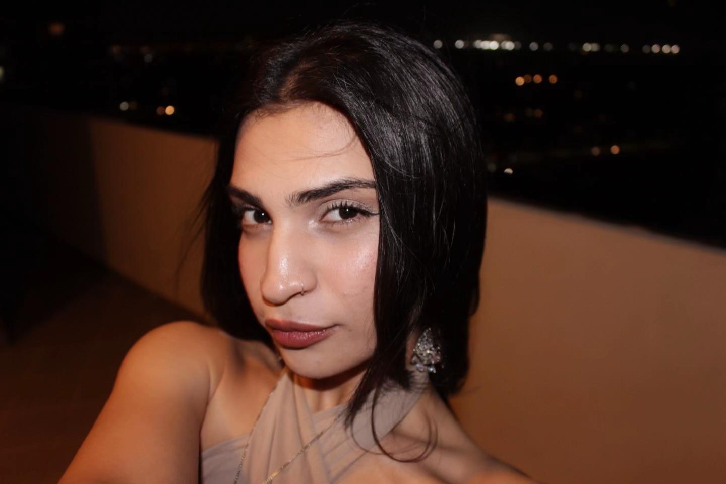 @alizehzarah