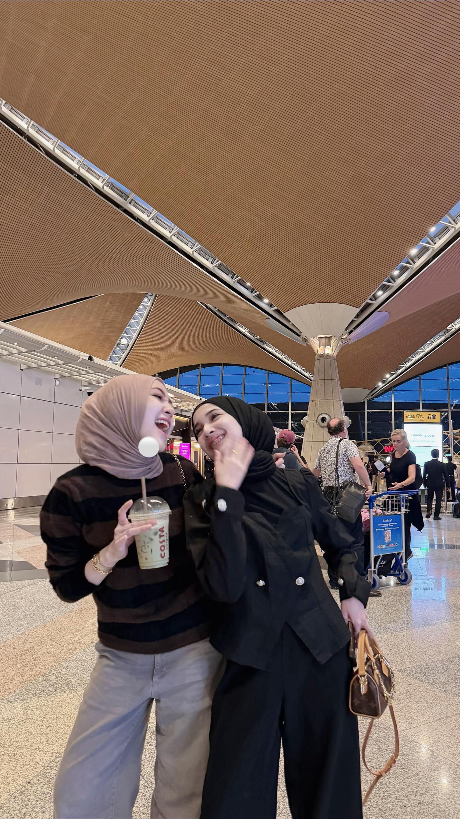 @دينا كارميلا