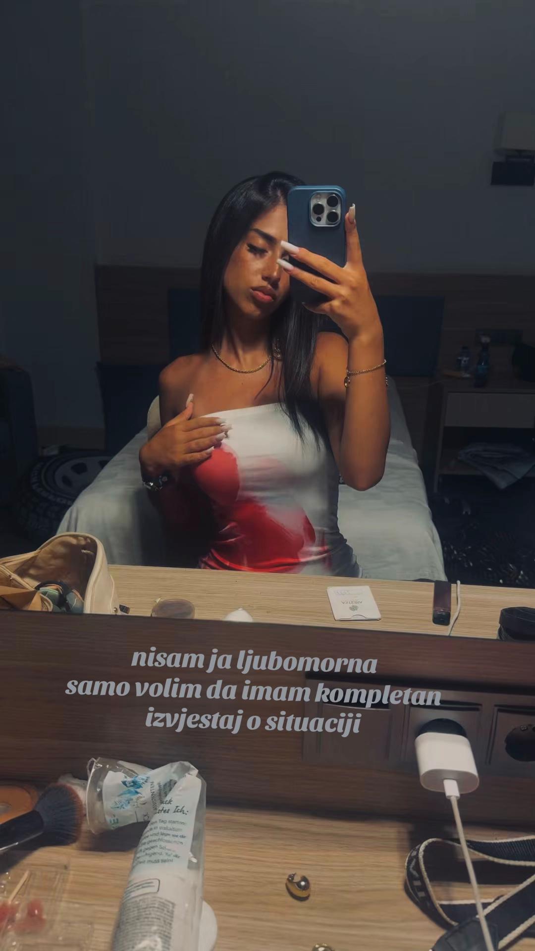 @𝐧