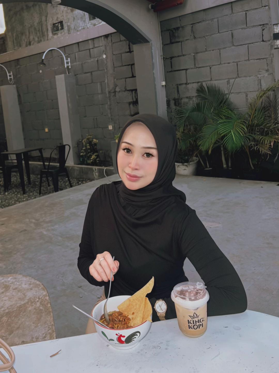 @Fitriyahrasyid_