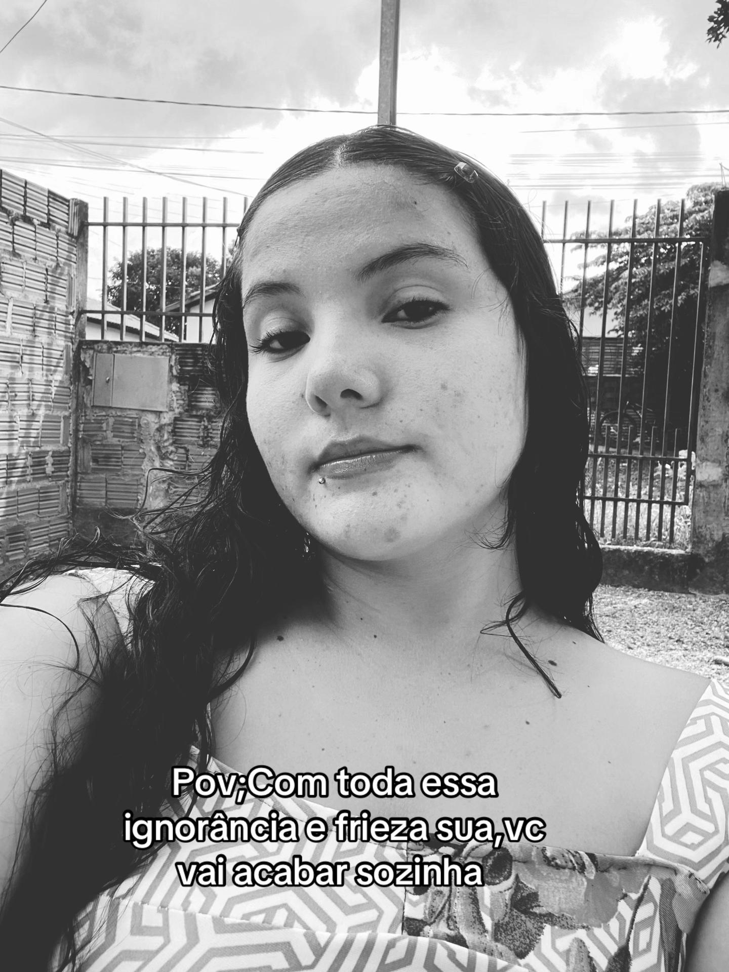 @🐝