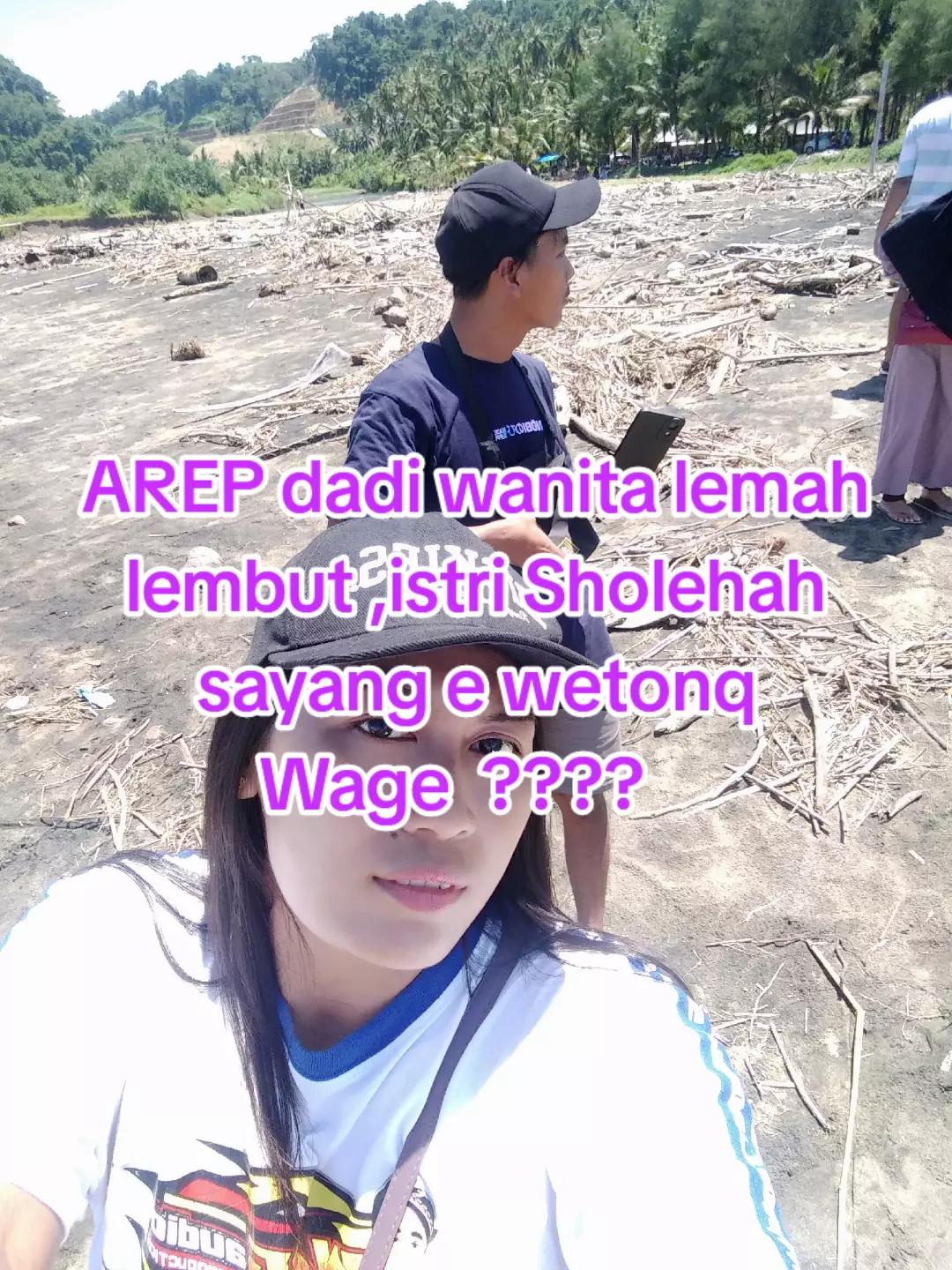 @Sephia