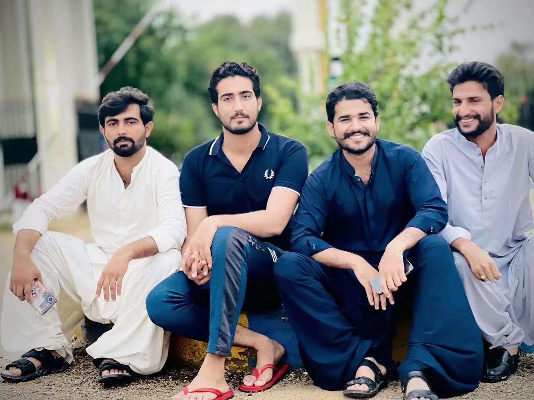 @BADAL MAZARi🇱🇾