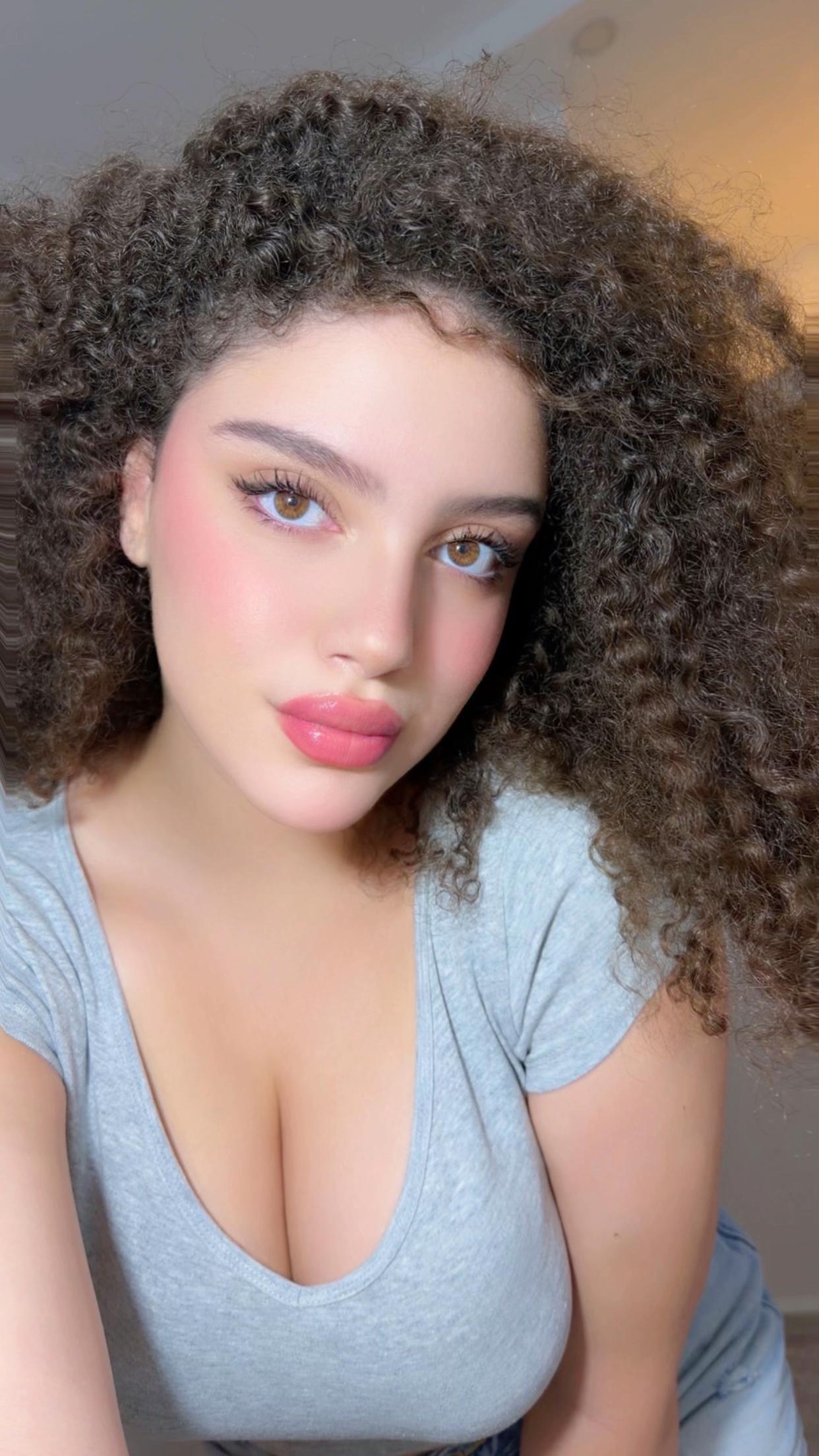 @𝑀𝑒𝓁𝒾𝓈𝓈𝒶