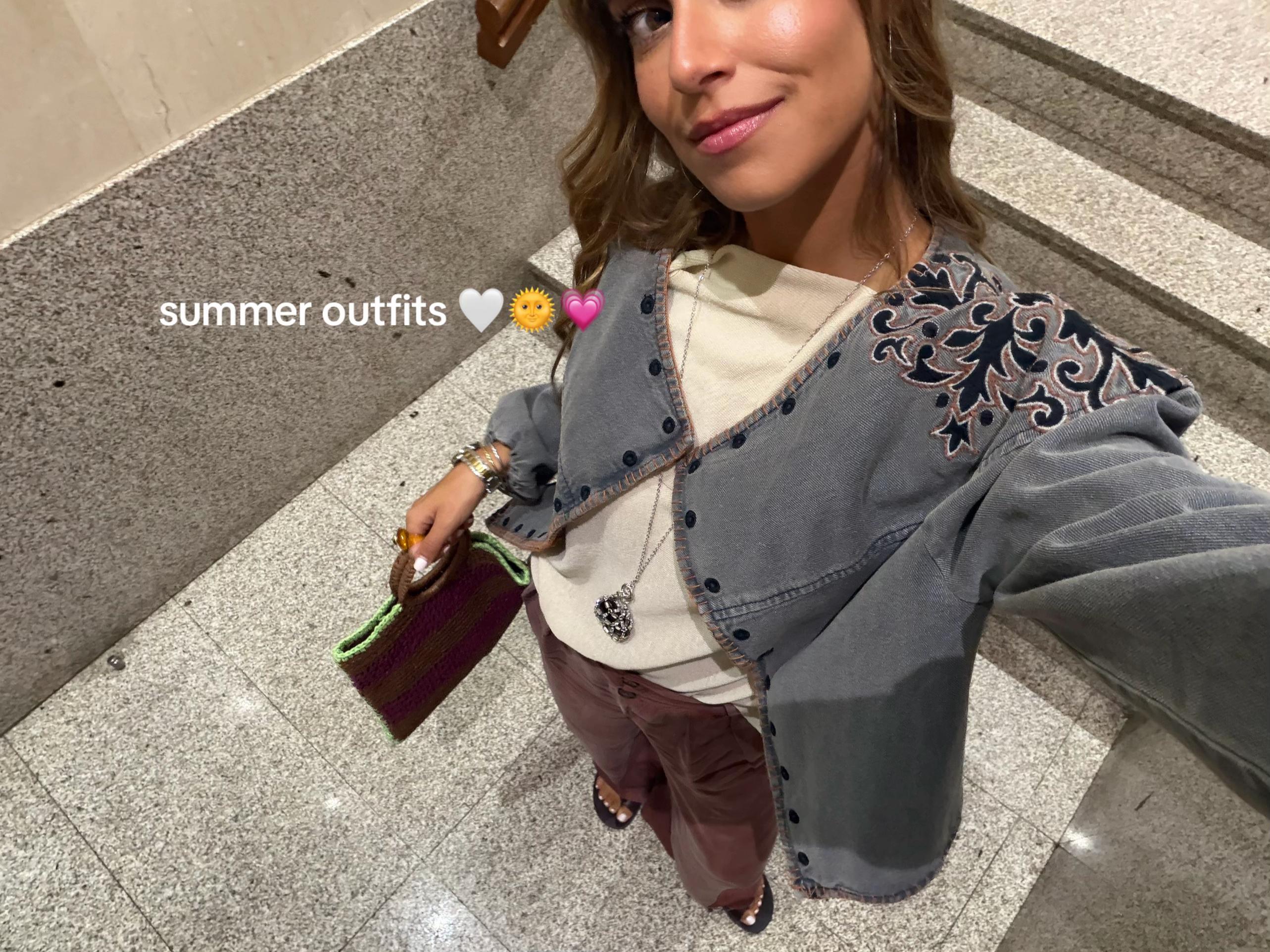 @Alba Riob&oacute;