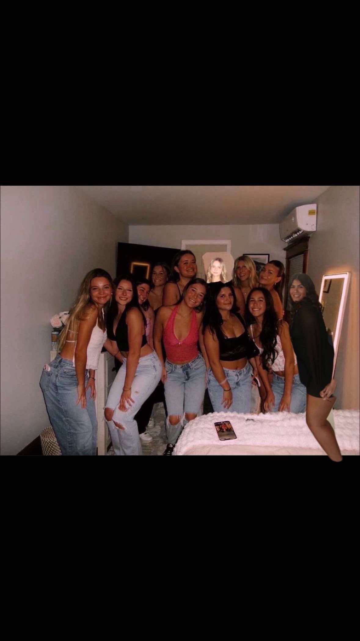 @mia