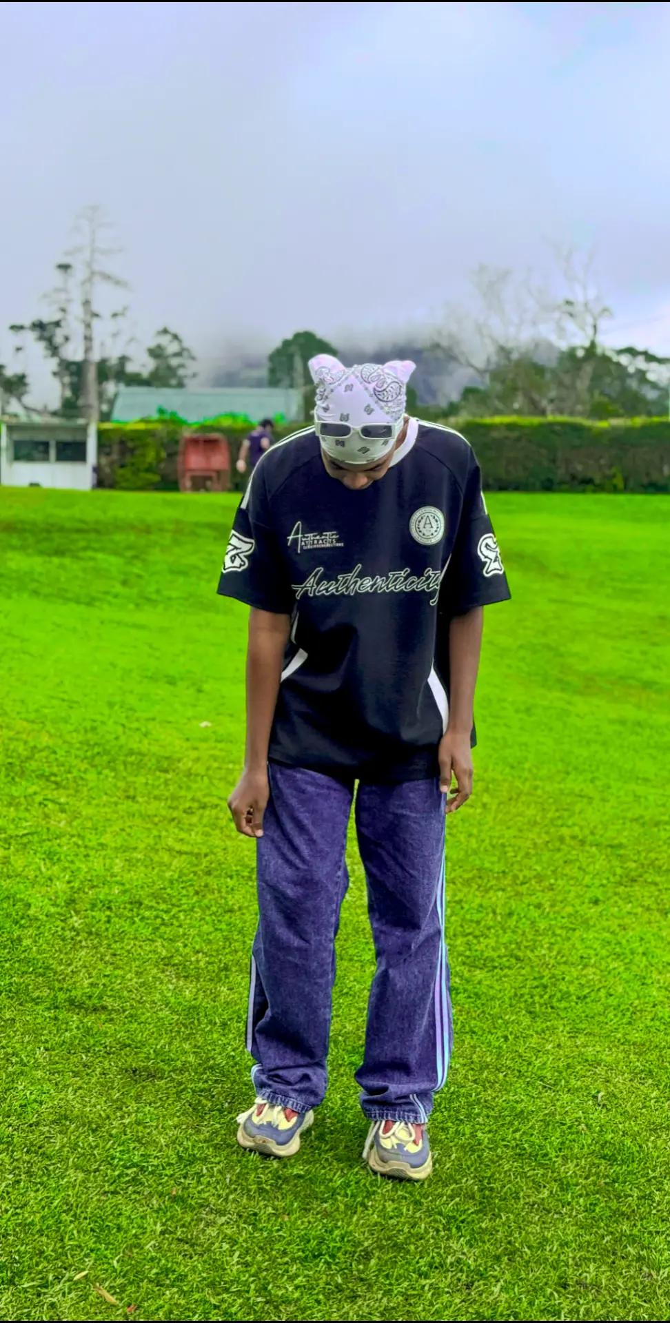 @𝙈𝙞𝙘𝙠𝙚𝙮⚡