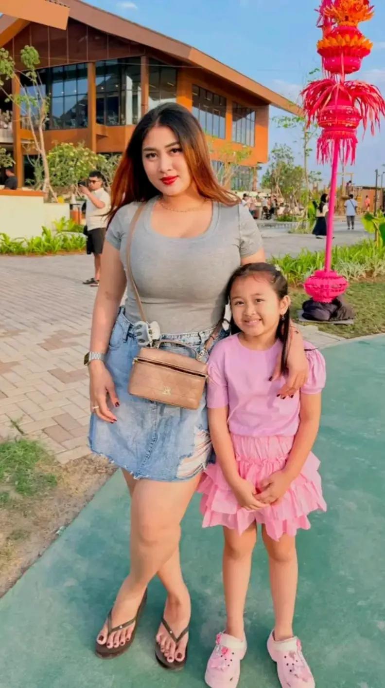 @sriayutarisa🦋