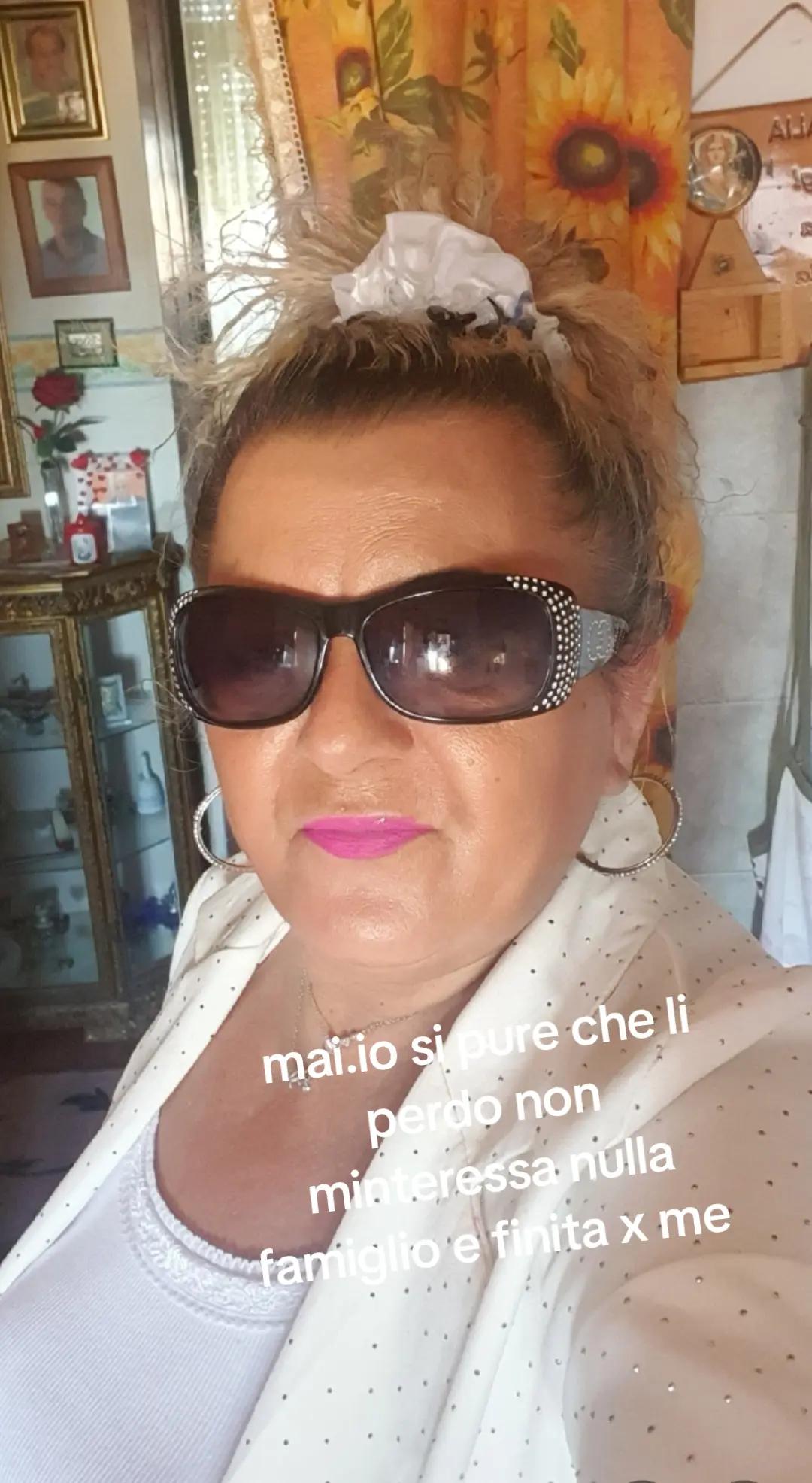 @angela bella bionda pazzerella