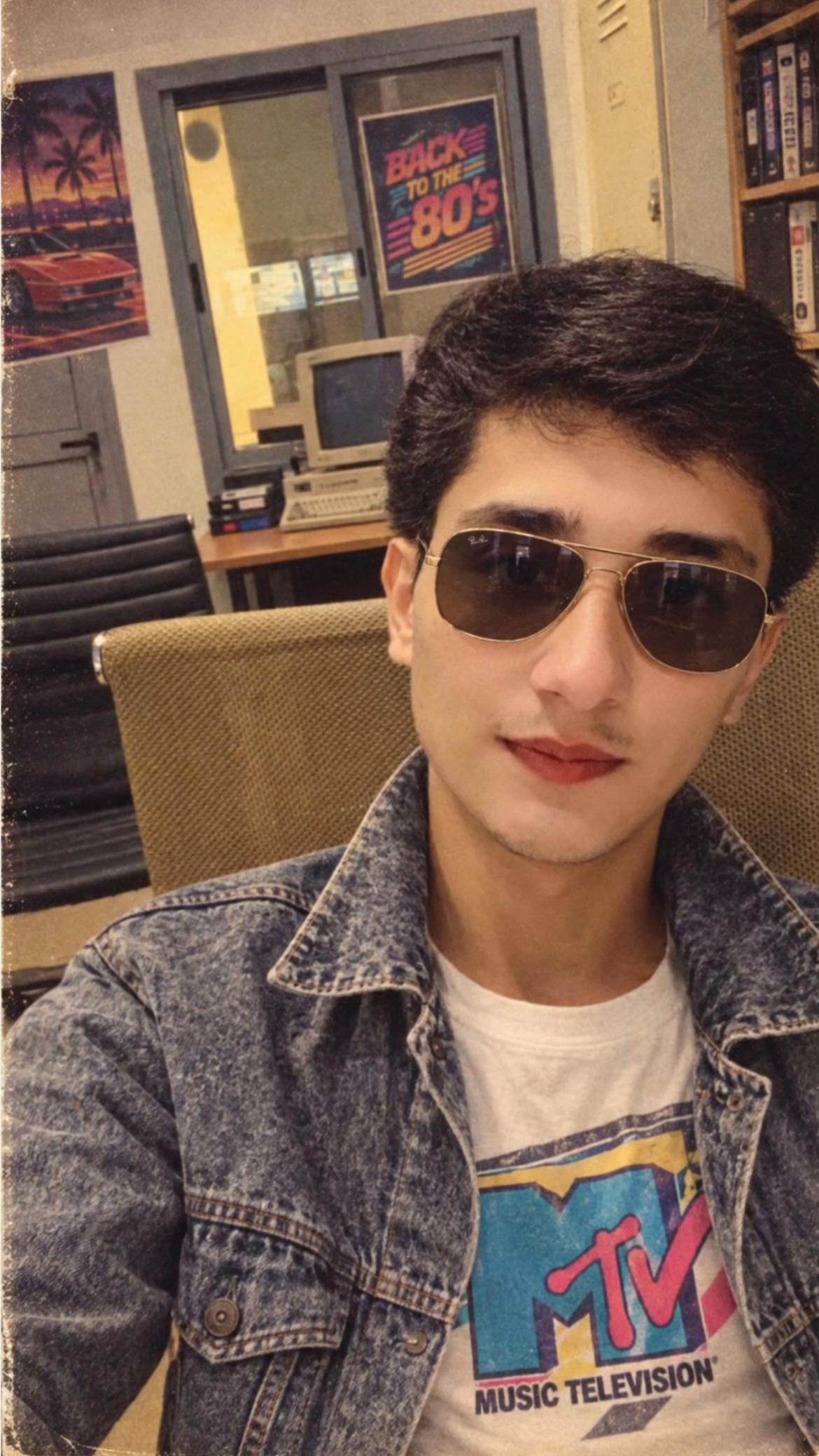 @Ahsan khan 🇦🇪🇵🇰