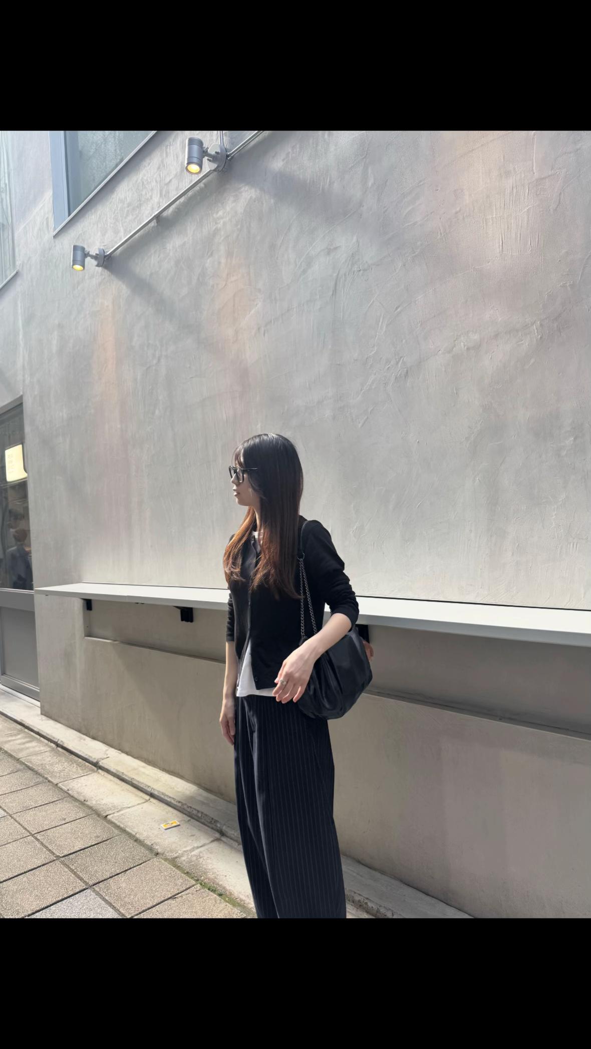@里子