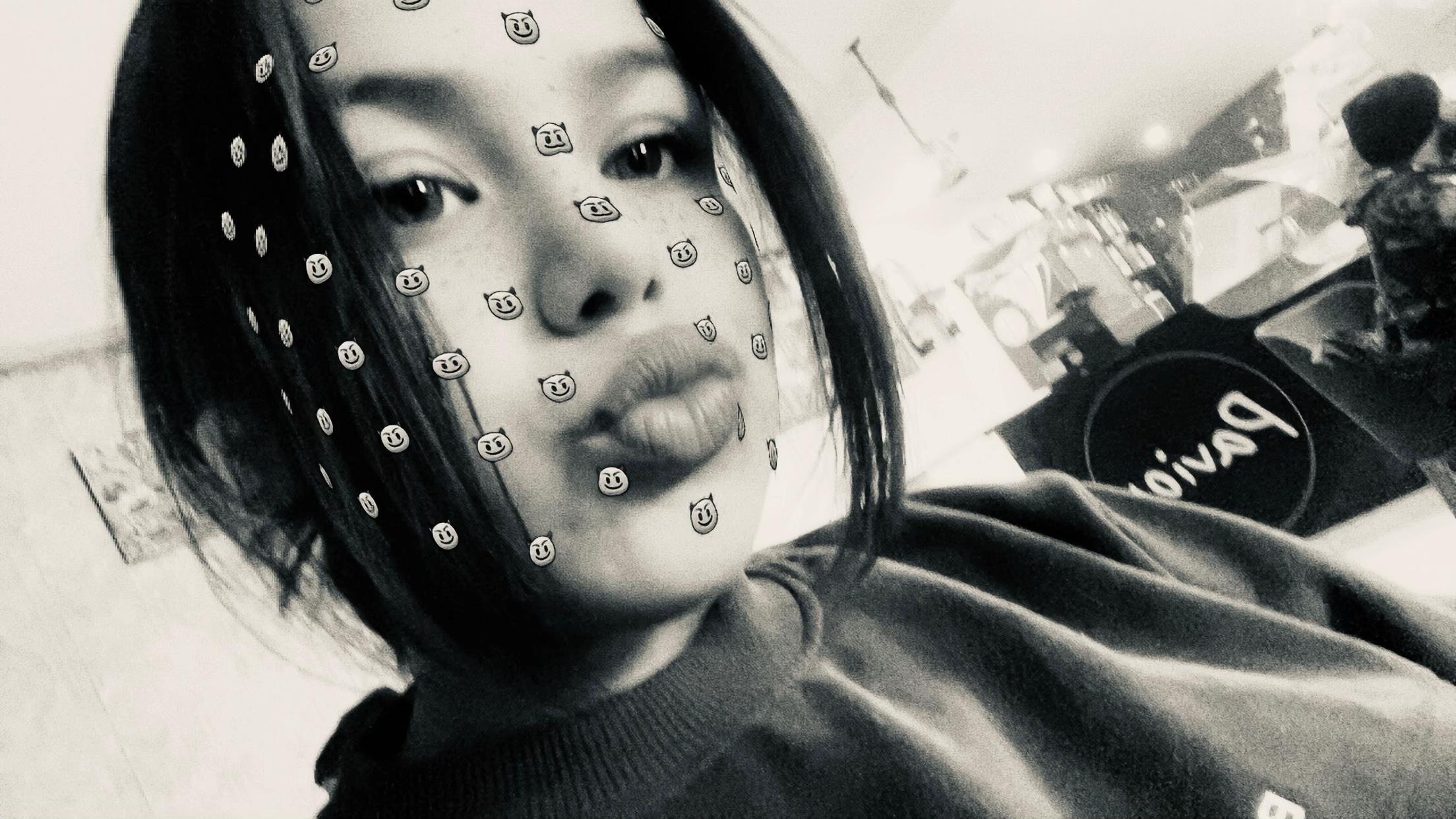 @𝐓