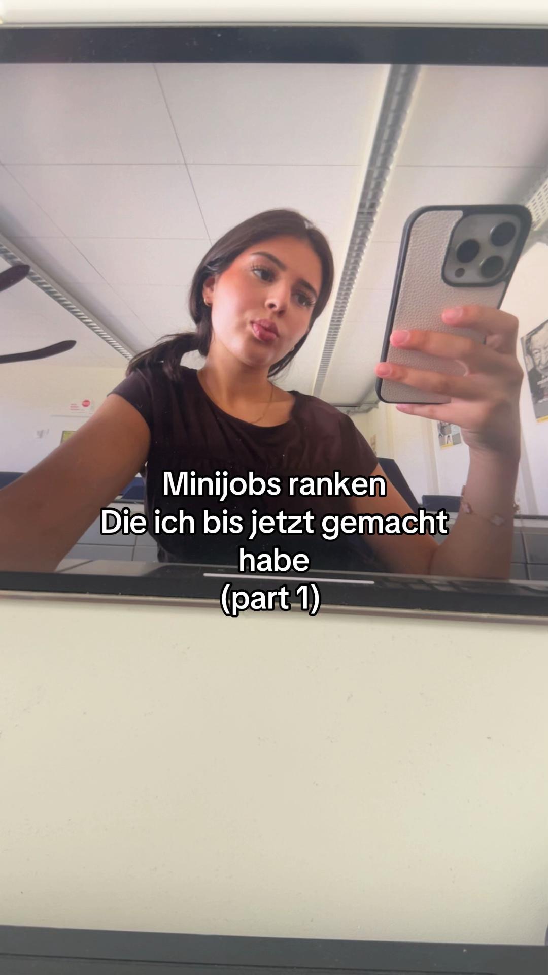 @منال