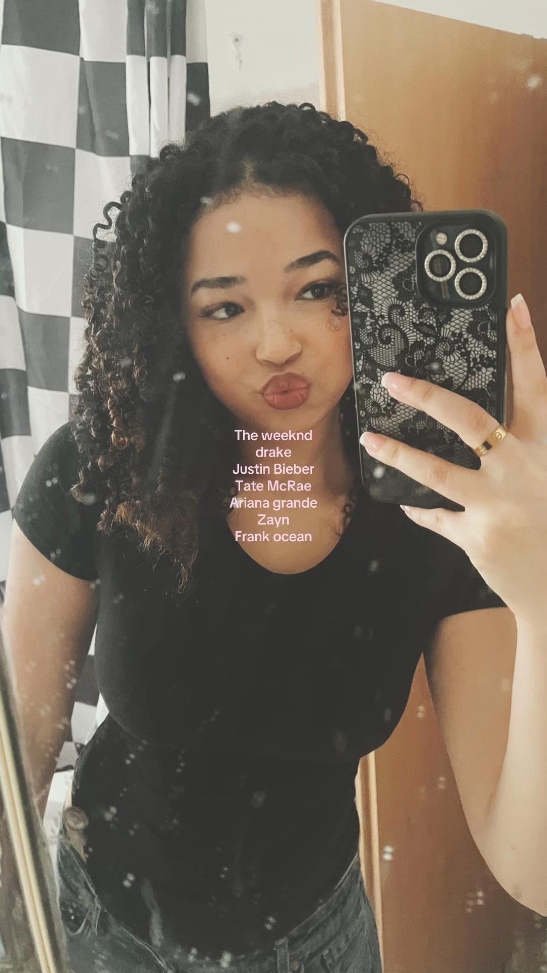 @reni⁷