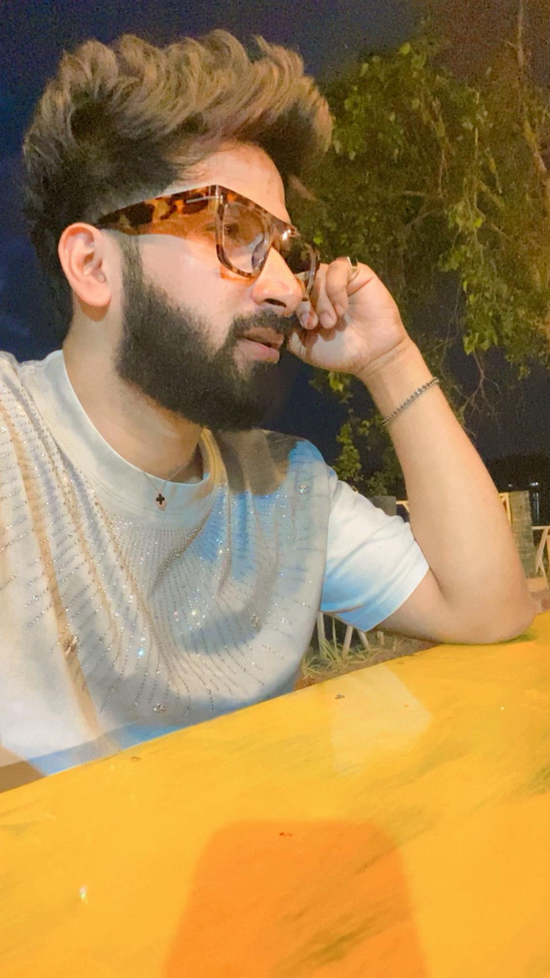 @thazlithazz