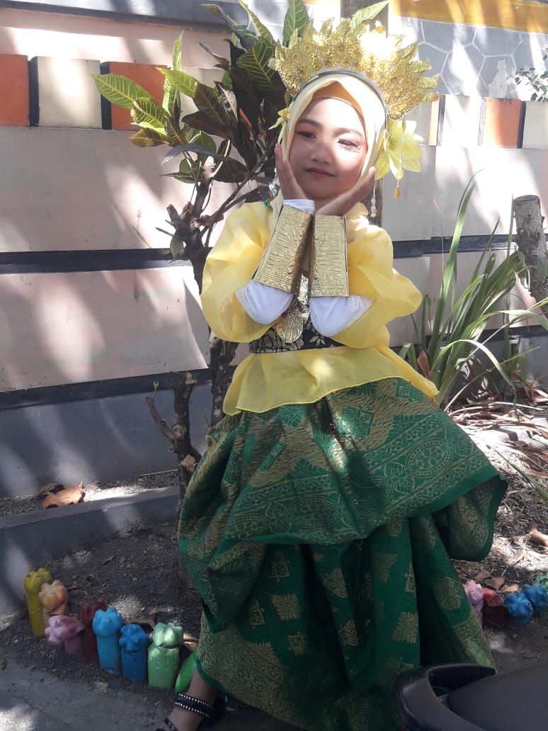@fitrianifitri437