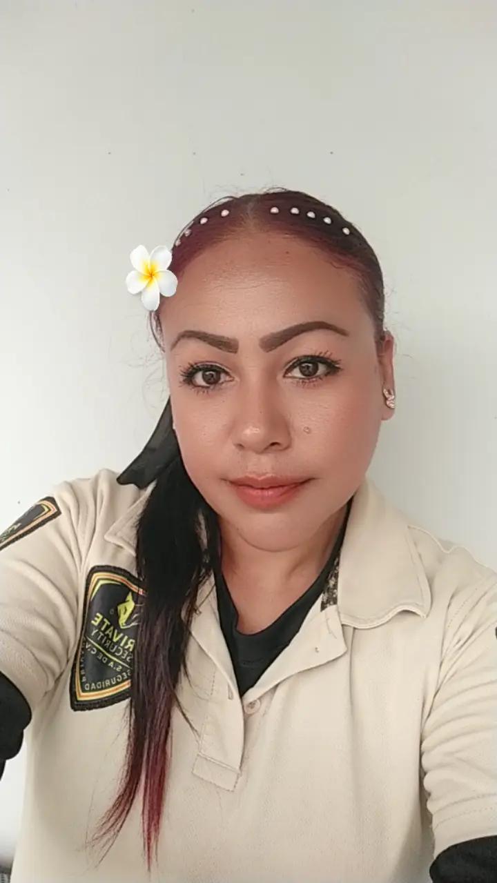@Claudia Perez