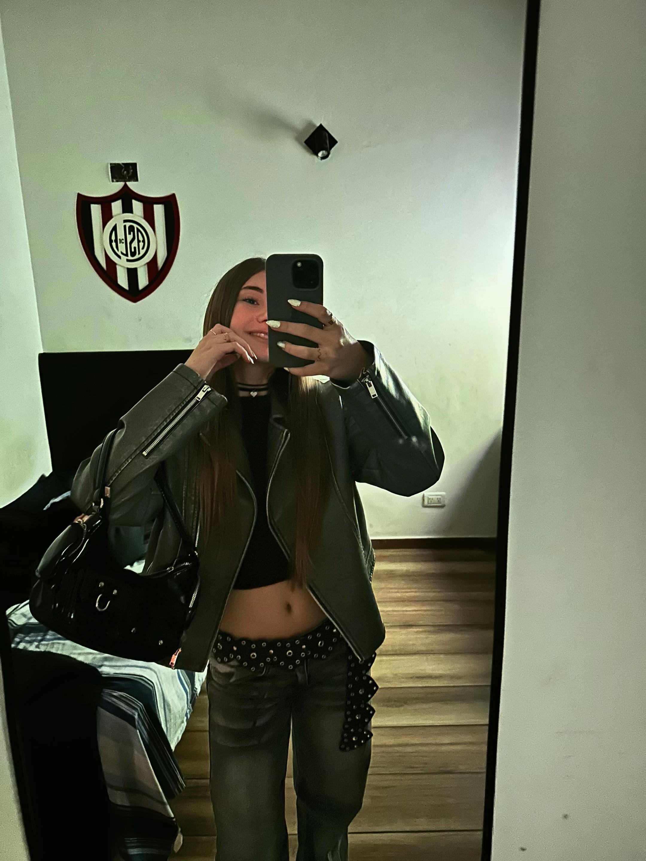 @Isabella