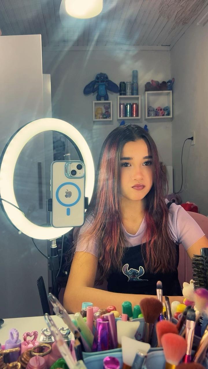 @Isabelly Vitória 🧸🎀