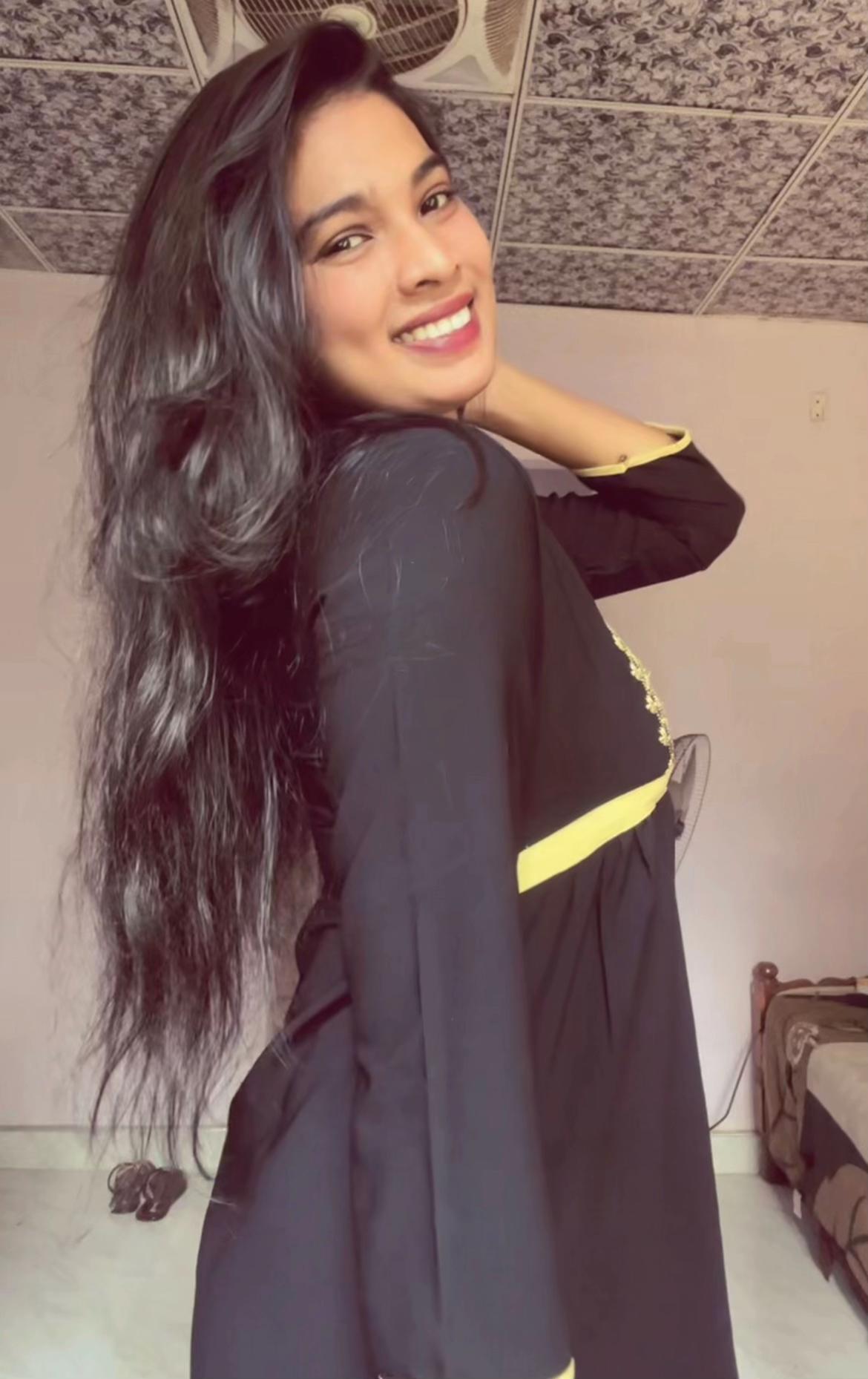 @_Deshu🥀♥️🌸