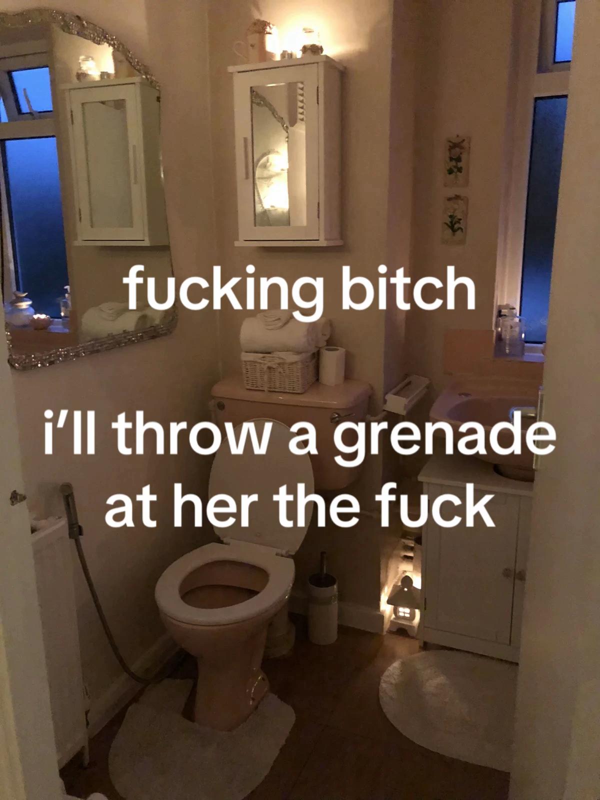 @sadgirl🍰