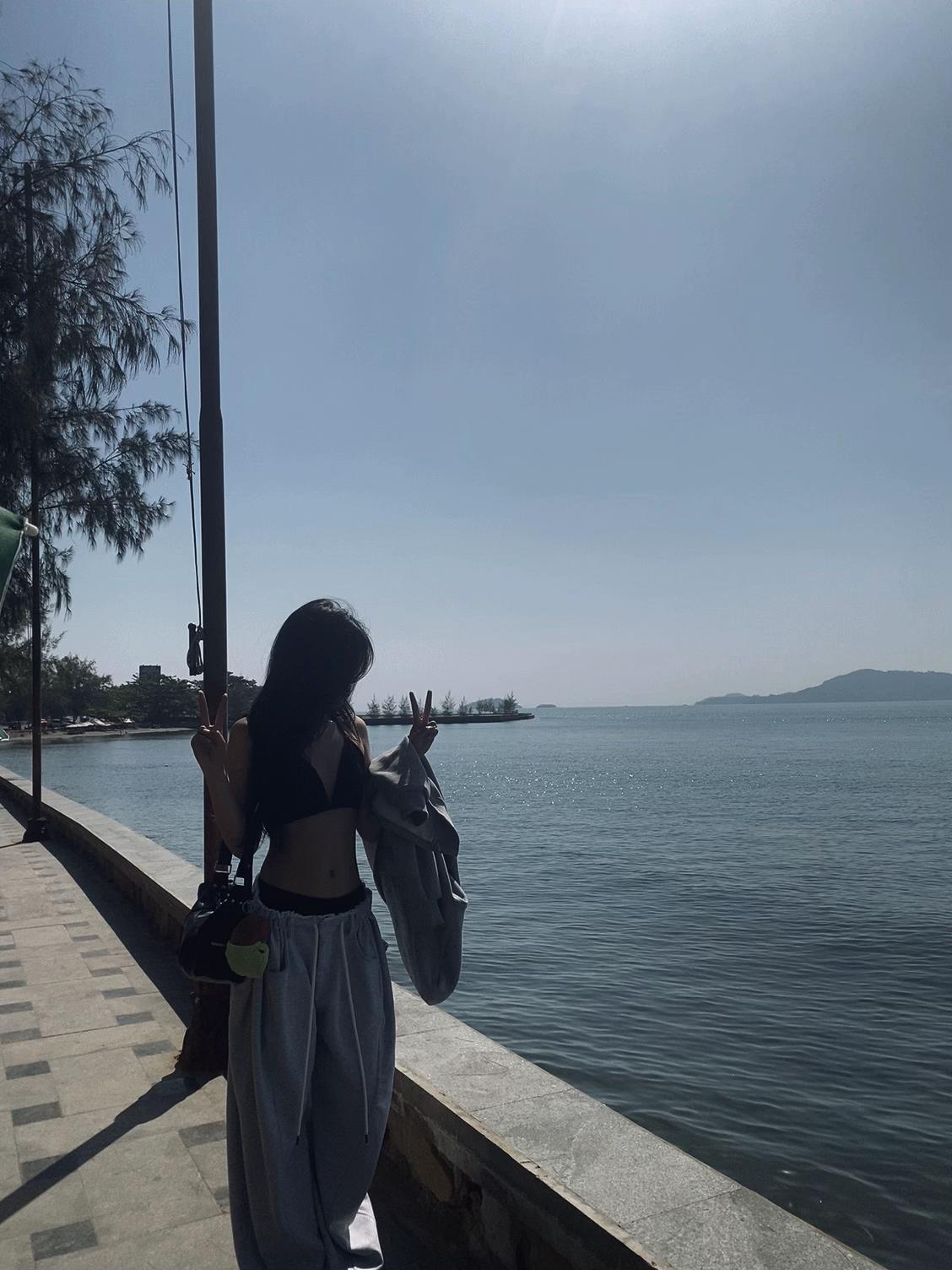 @Zenn-ហ្សេន