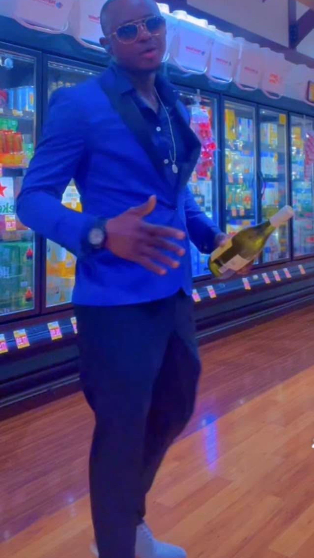 @A j. B🇸🇱🇸🇱🇺🇸🇺🇸
