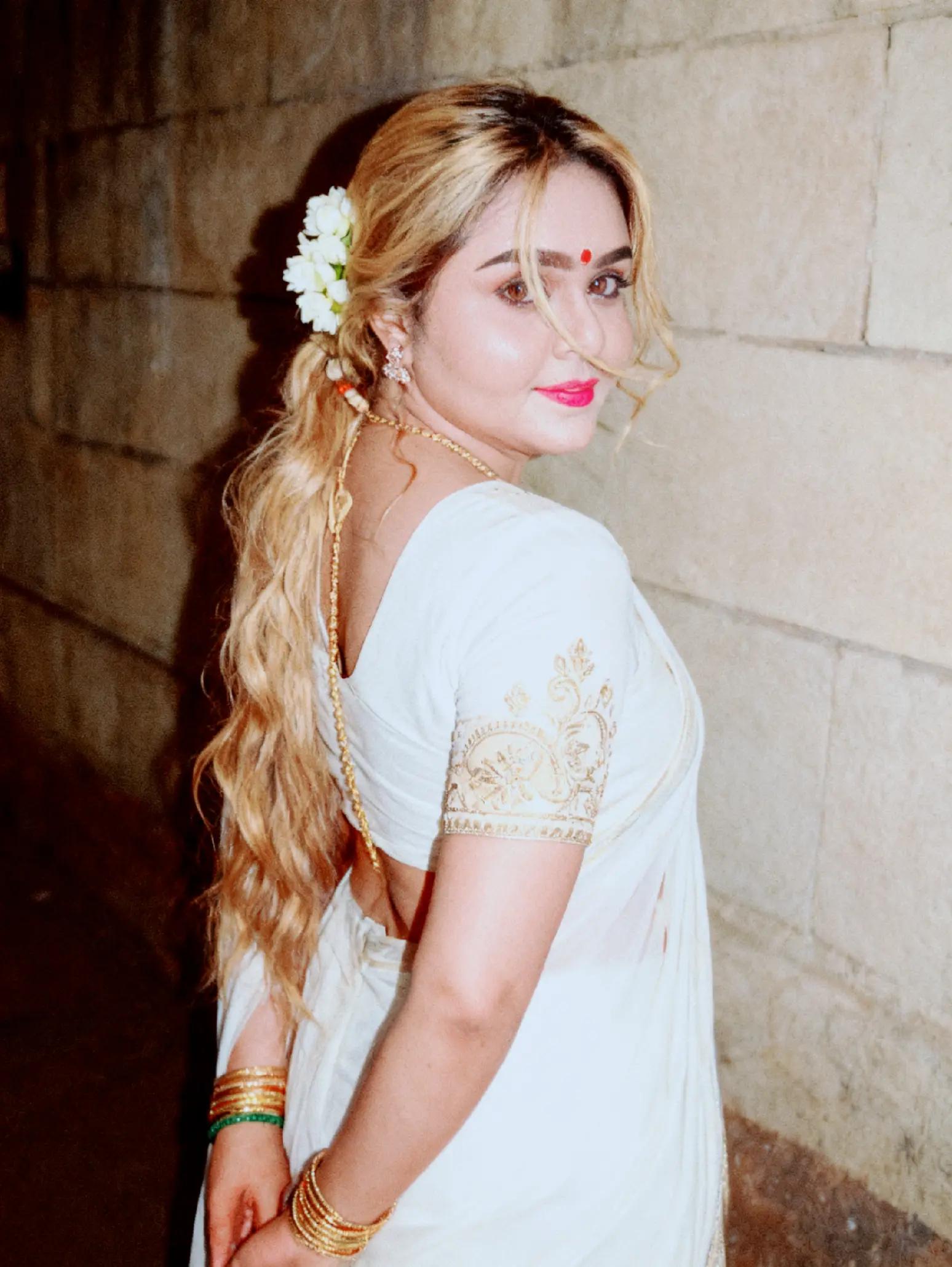 @Maduri Brinda