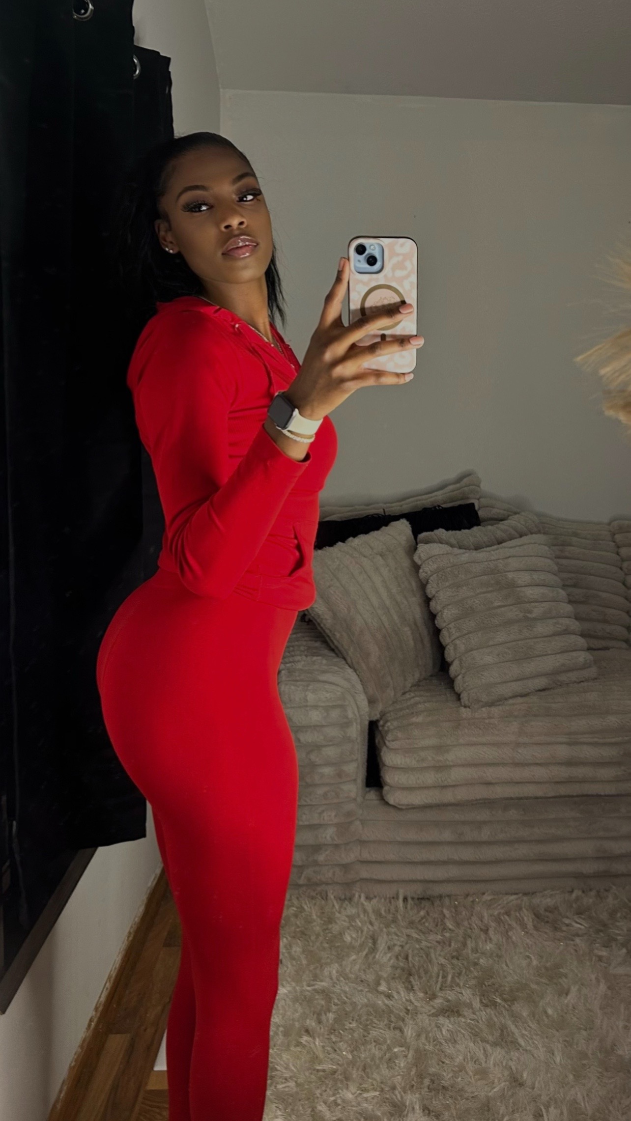 @ᥫkaylaalexis