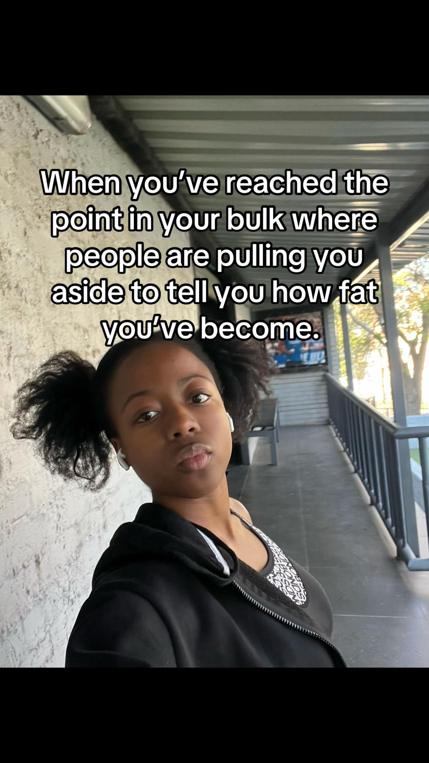 @tshenolololo
