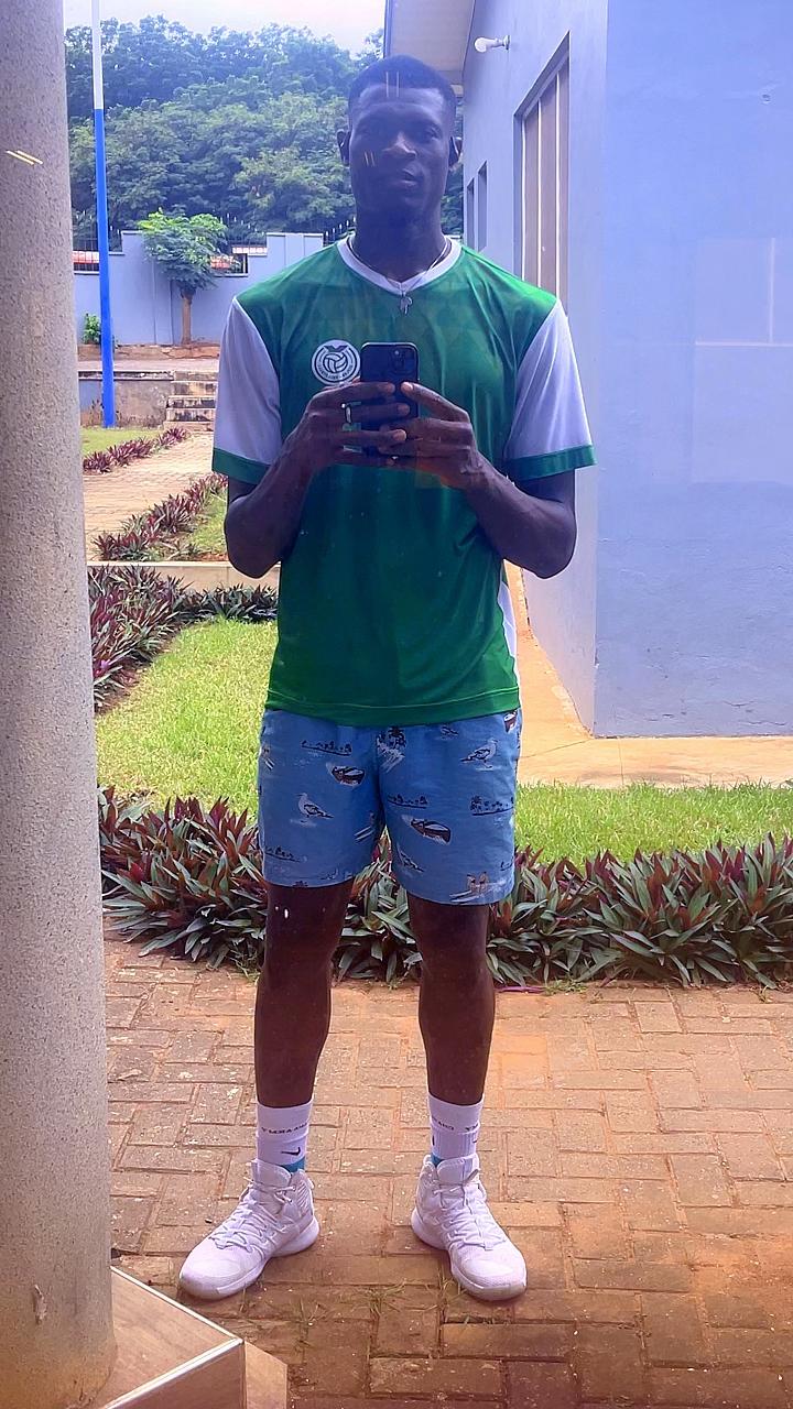@Hassan Imoro🇬🇭🇷🇼🇰🇼🇹🇳