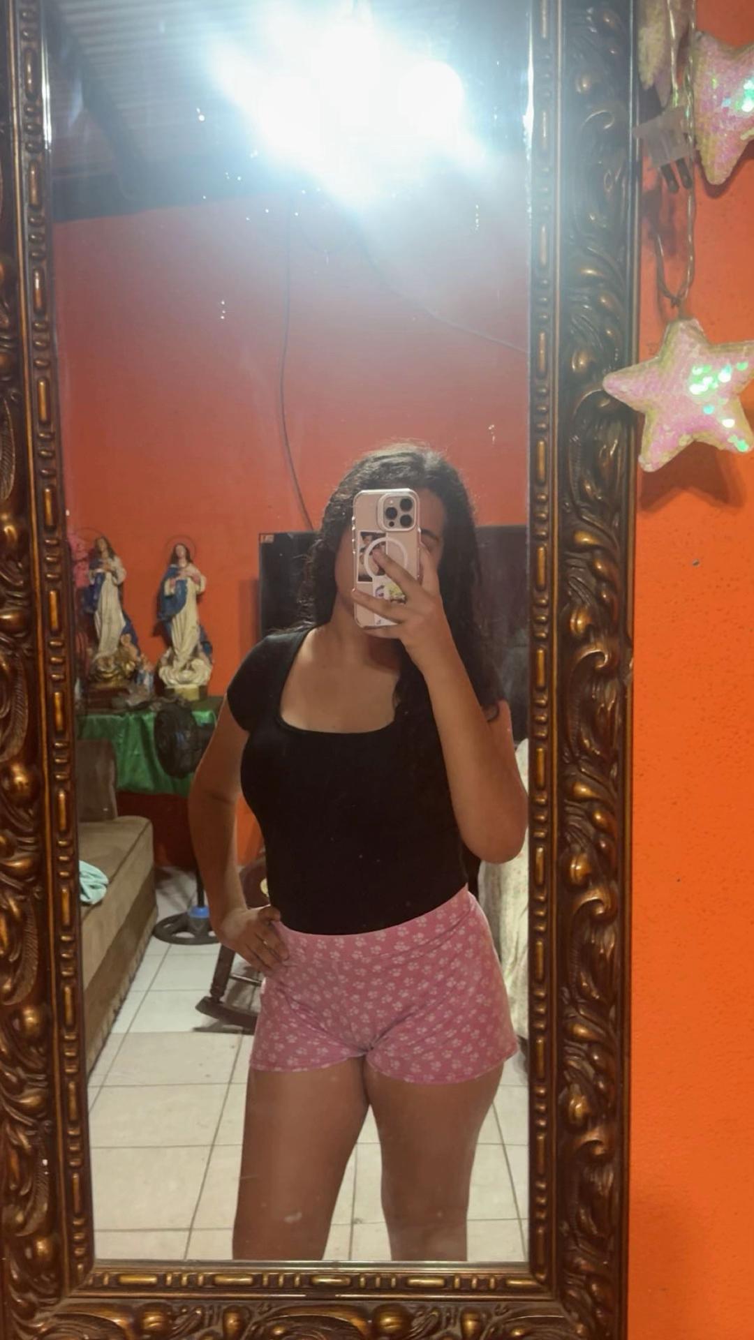 @🖤