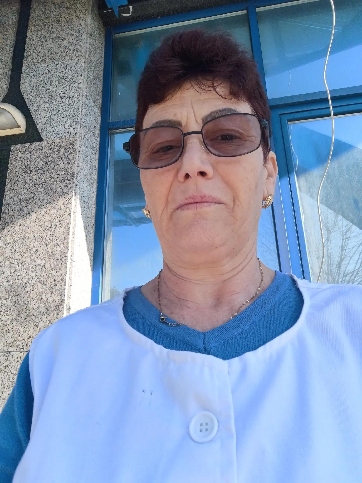 @Elena Niță