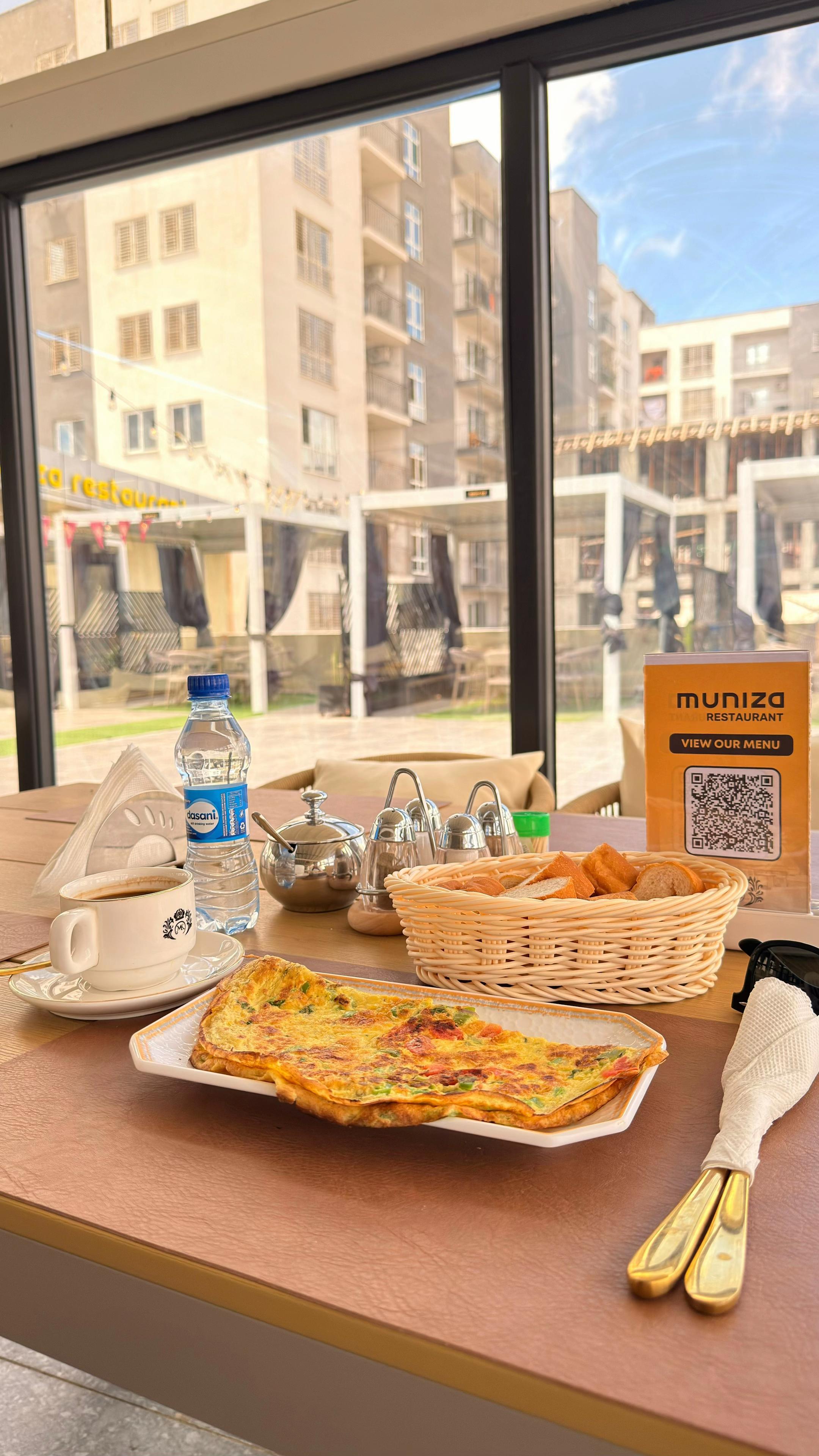@muniza Restaurant
