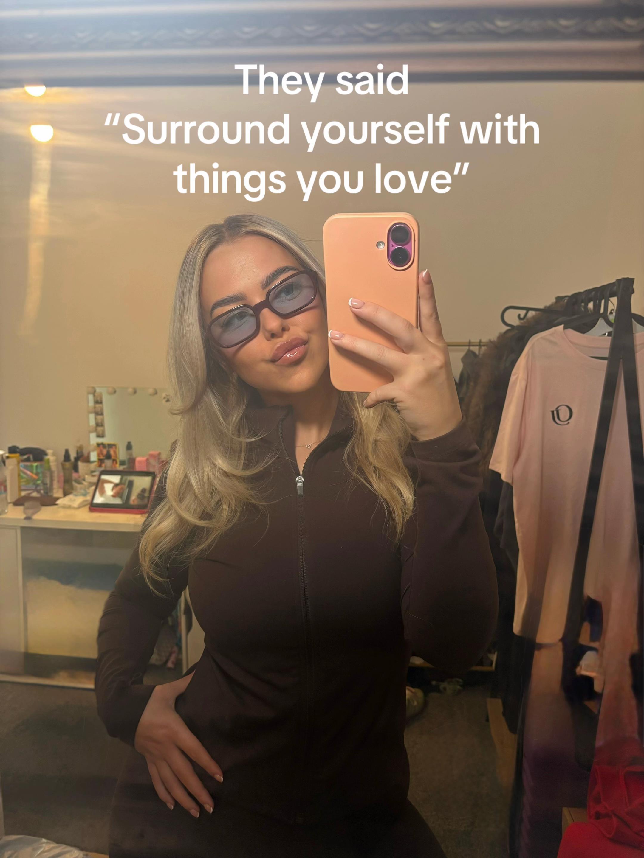 @Sophhh