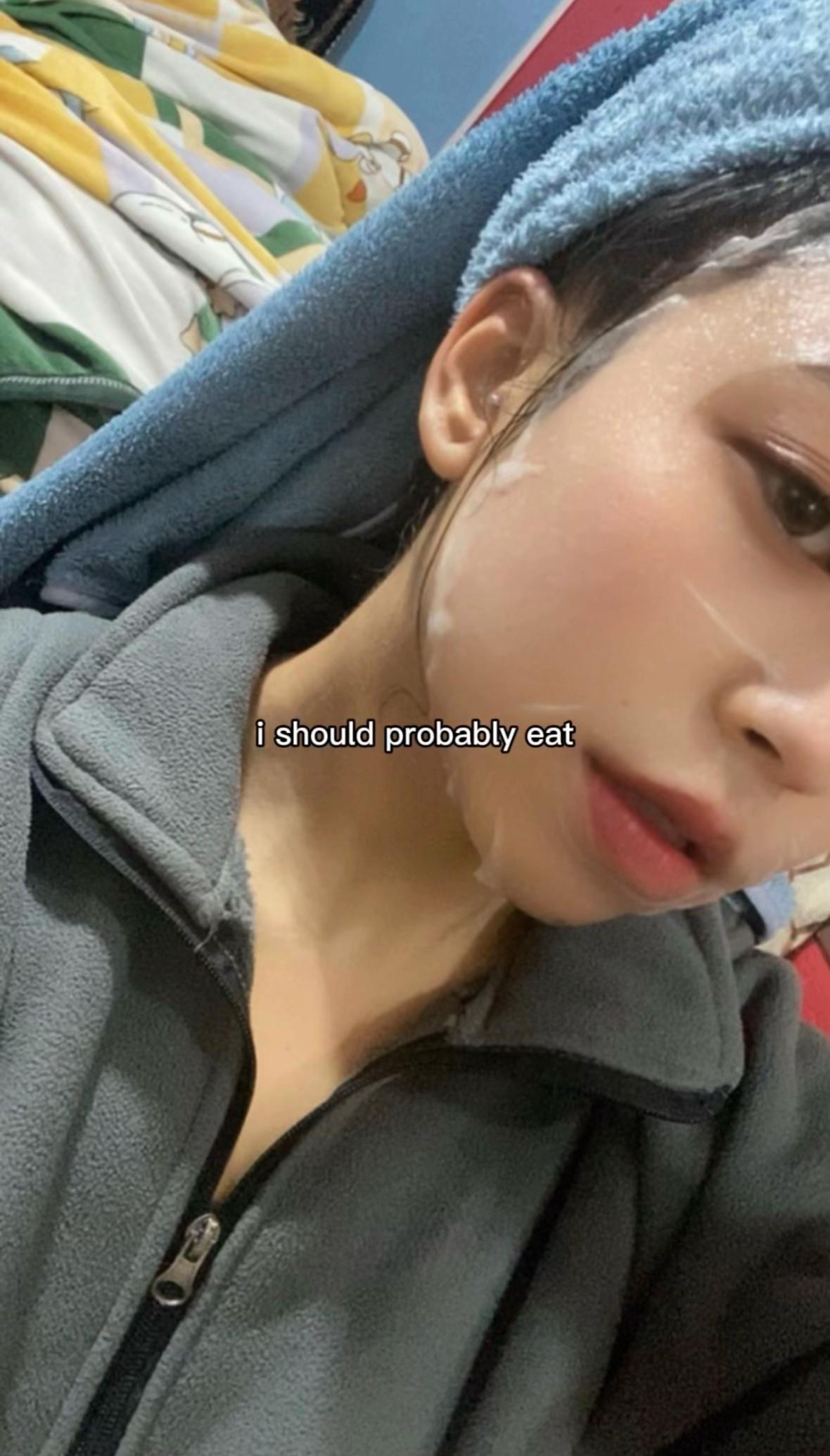@lizaa