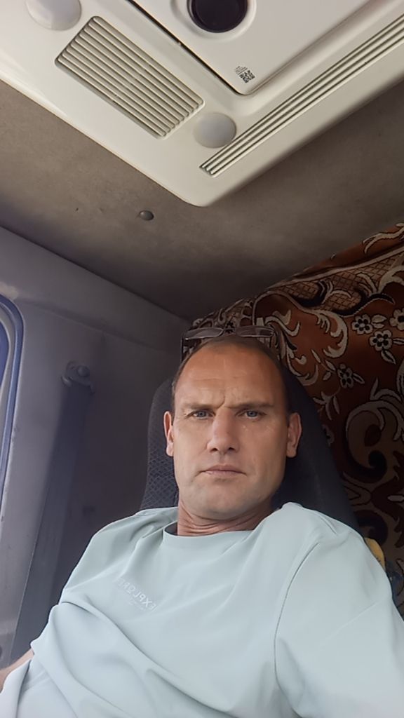 @виктор хахин